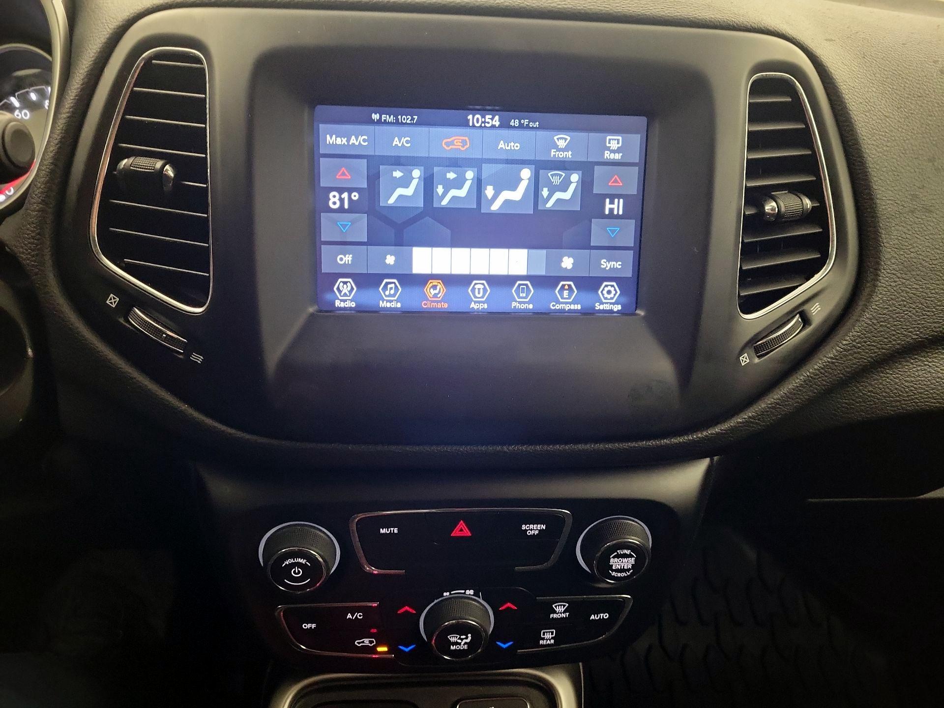 Thumbnail: 2021 Jeep Compass - 14