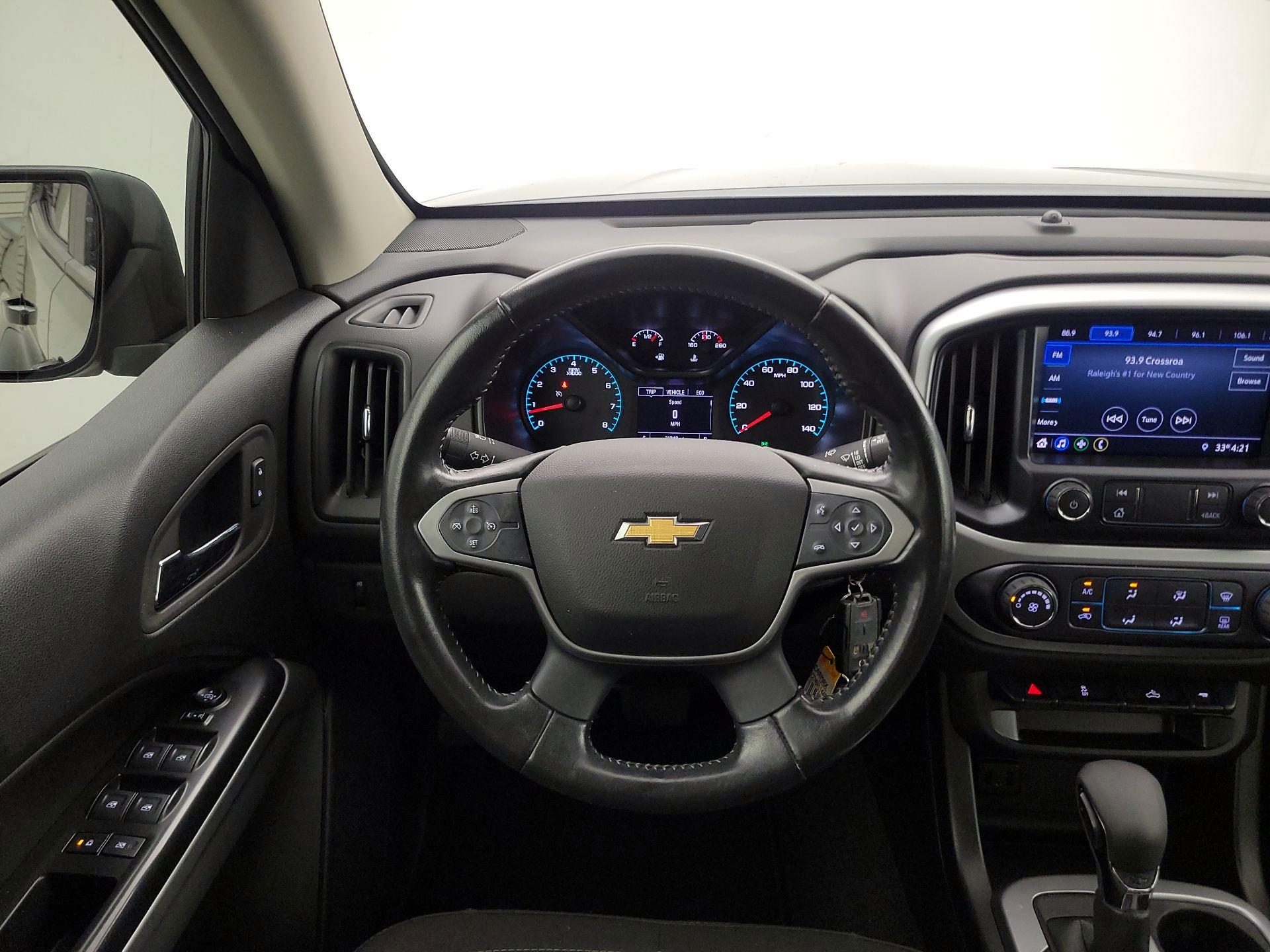 Thumbnail: 2022 Chevrolet Colorado - 10