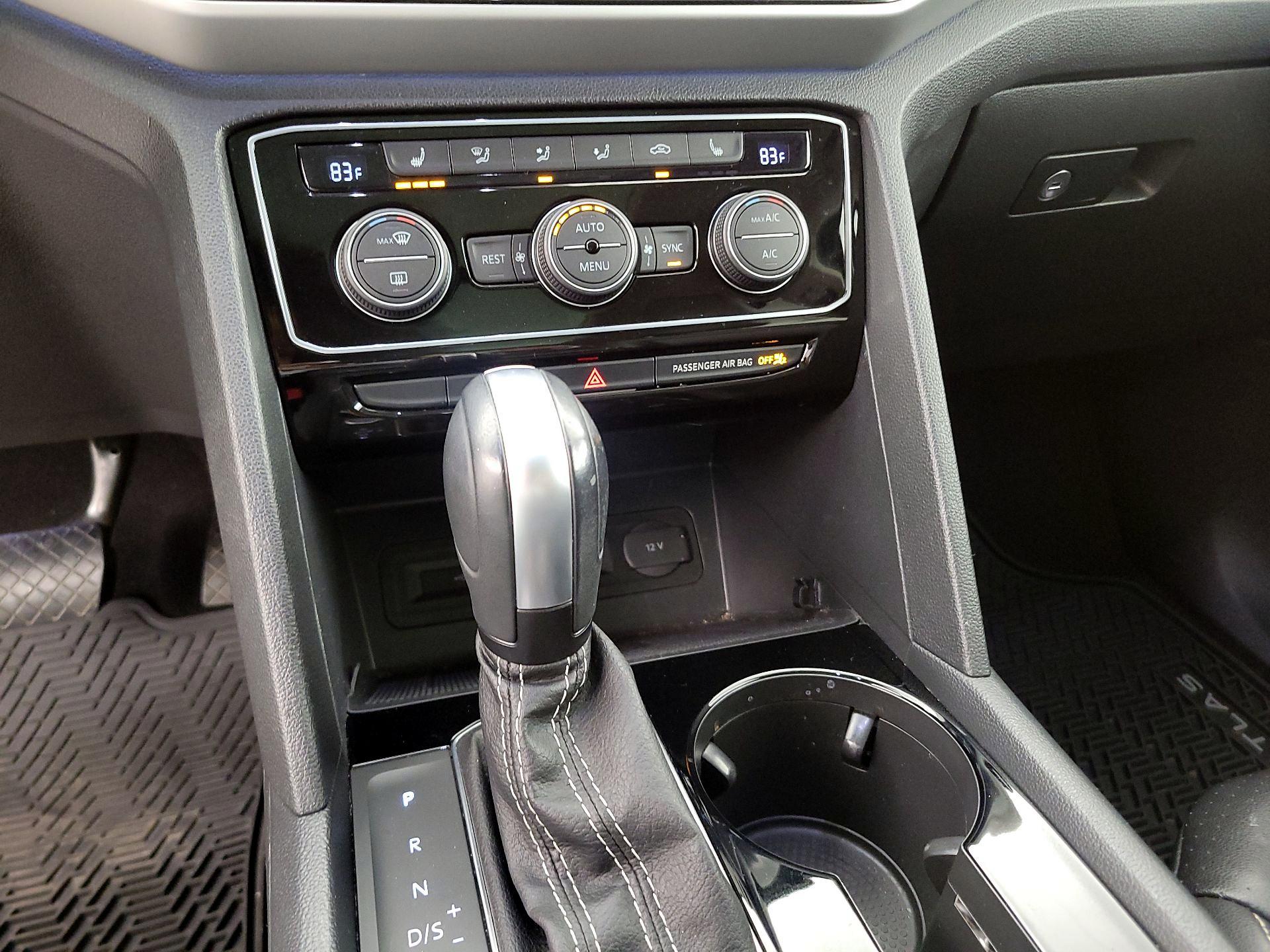 Thumbnail: 2023 Volkswagen Atlas - 17