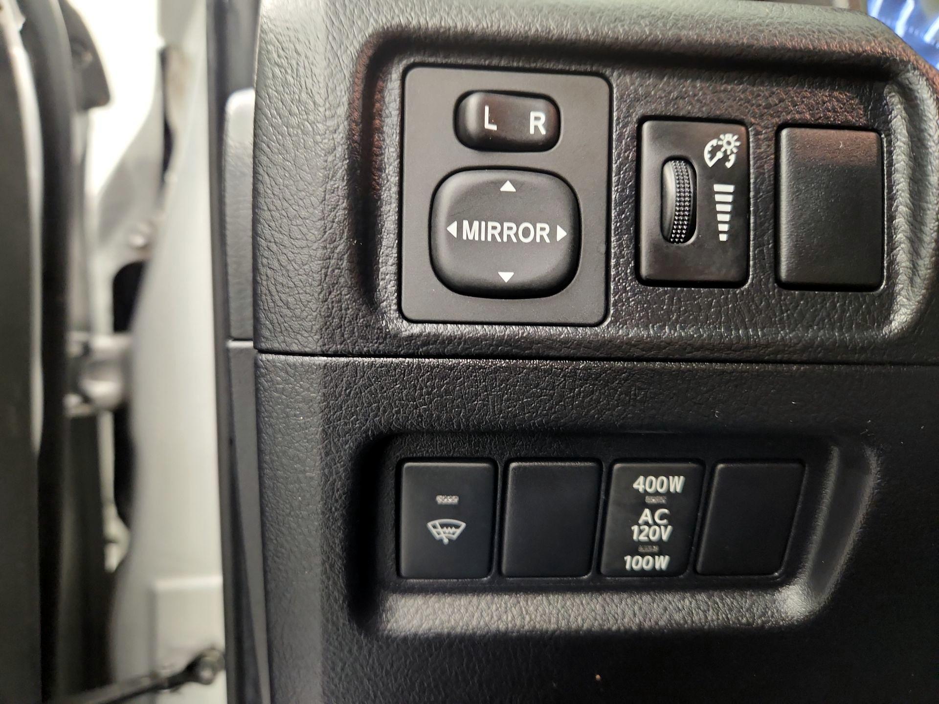 Thumbnail: 2019 Toyota 4Runner - 11