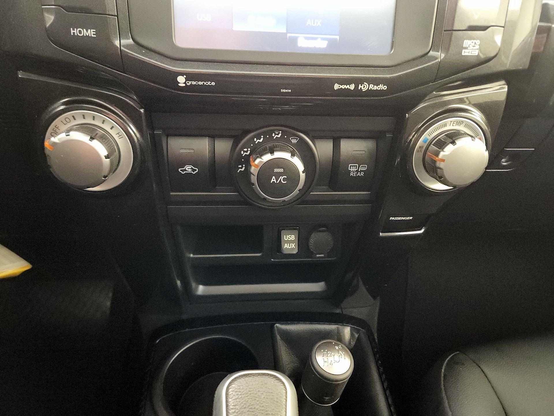 Thumbnail: 2019 Toyota 4Runner - 14