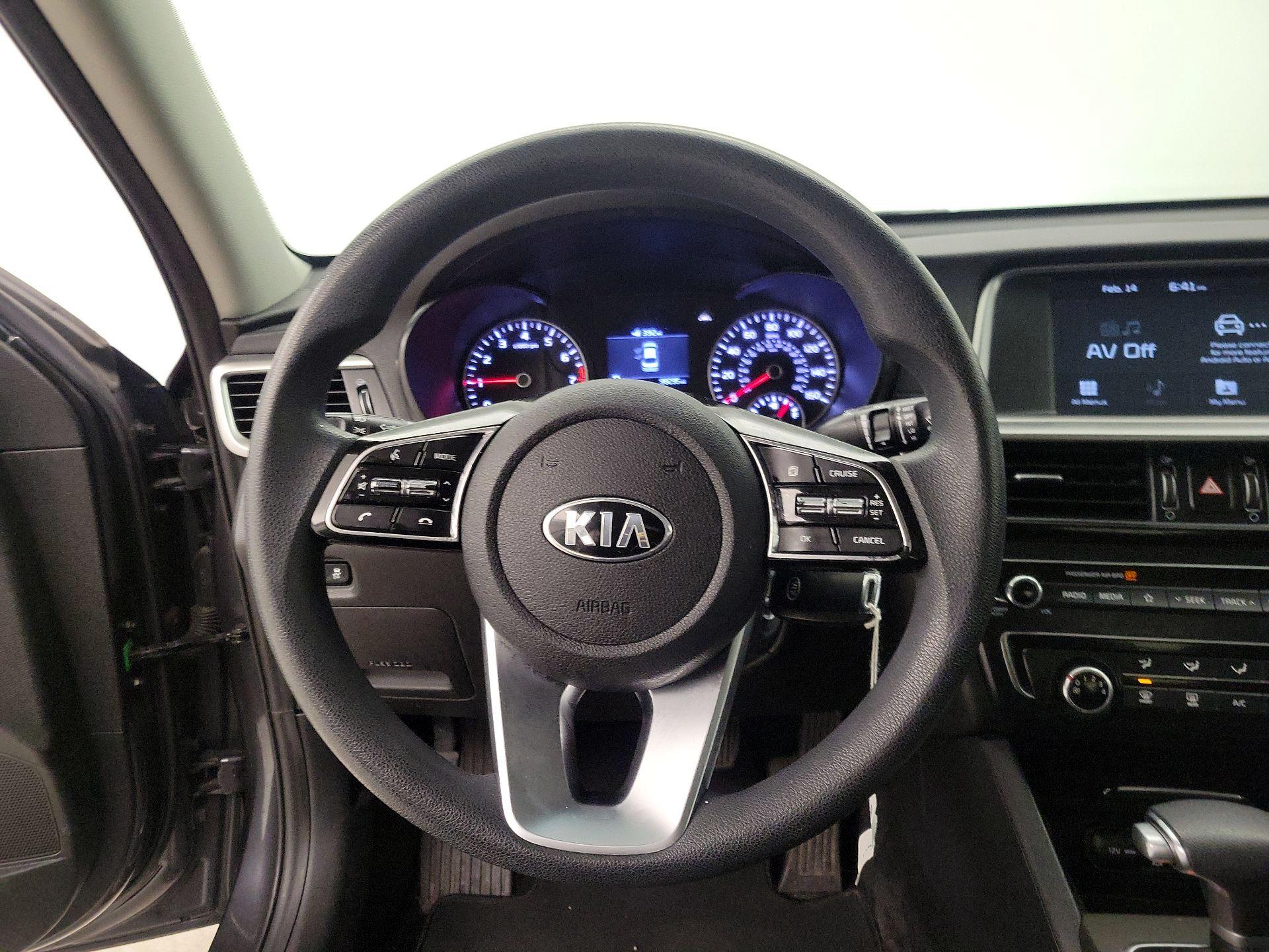 Thumbnail: 2019 Kia Optima - 10