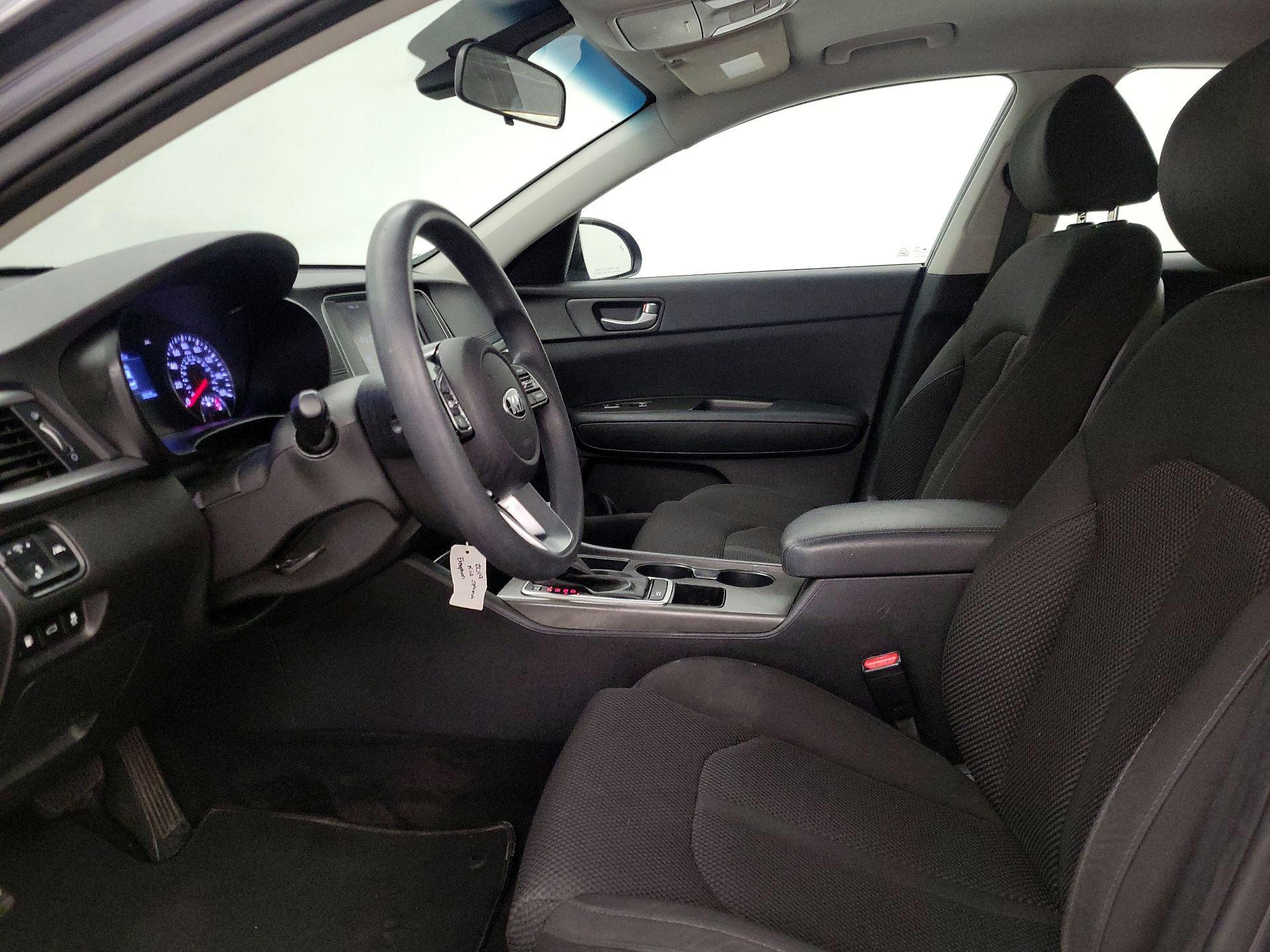 Thumbnail: 2019 Kia Optima - 11