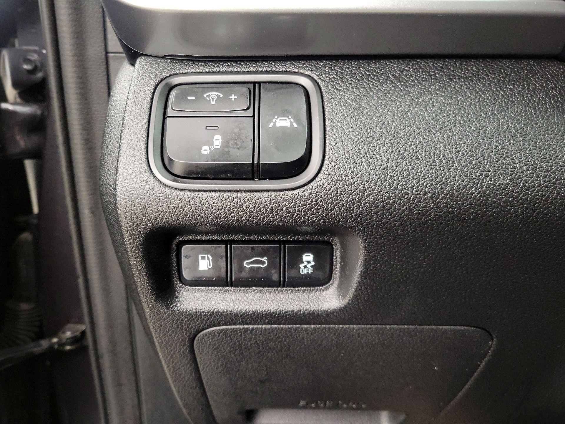 Thumbnail: 2019 Kia Optima - 13