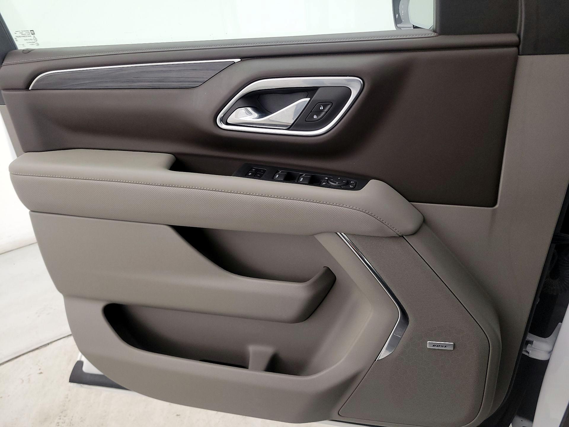 Thumbnail: 2023 GMC Yukon XL - 12