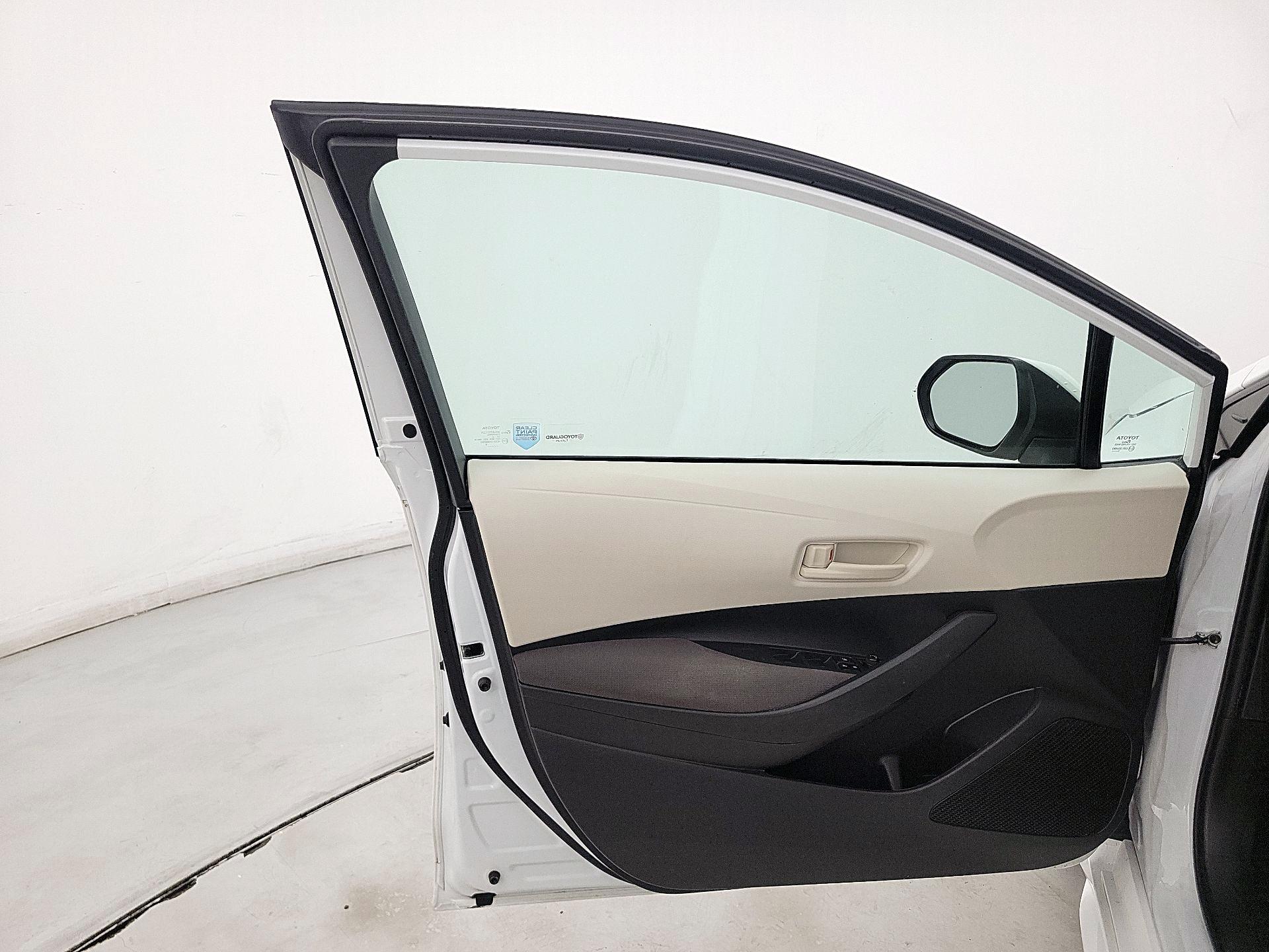 Thumbnail: 2022 Toyota Corolla - 12