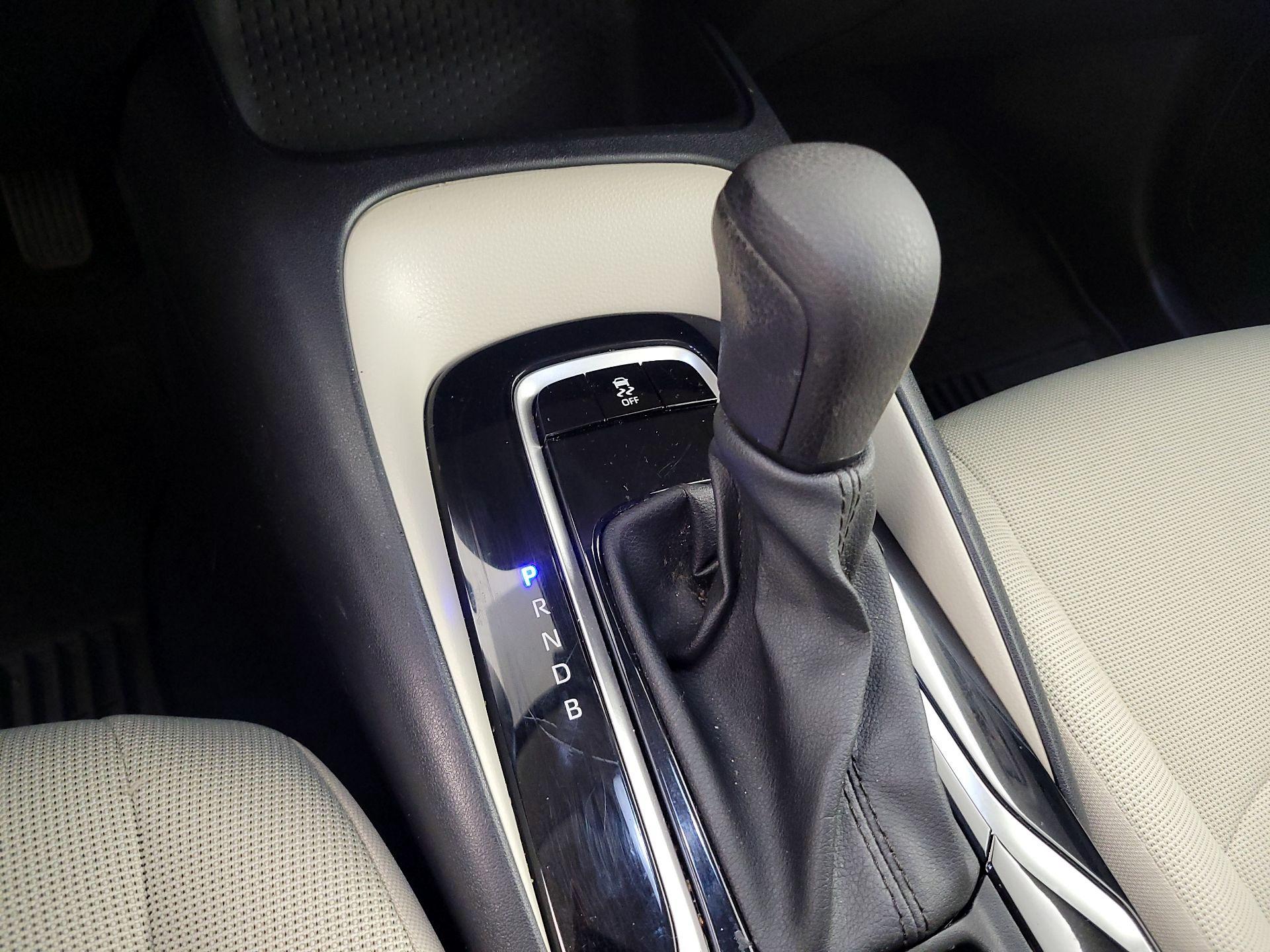 Thumbnail: 2022 Toyota Corolla - 17