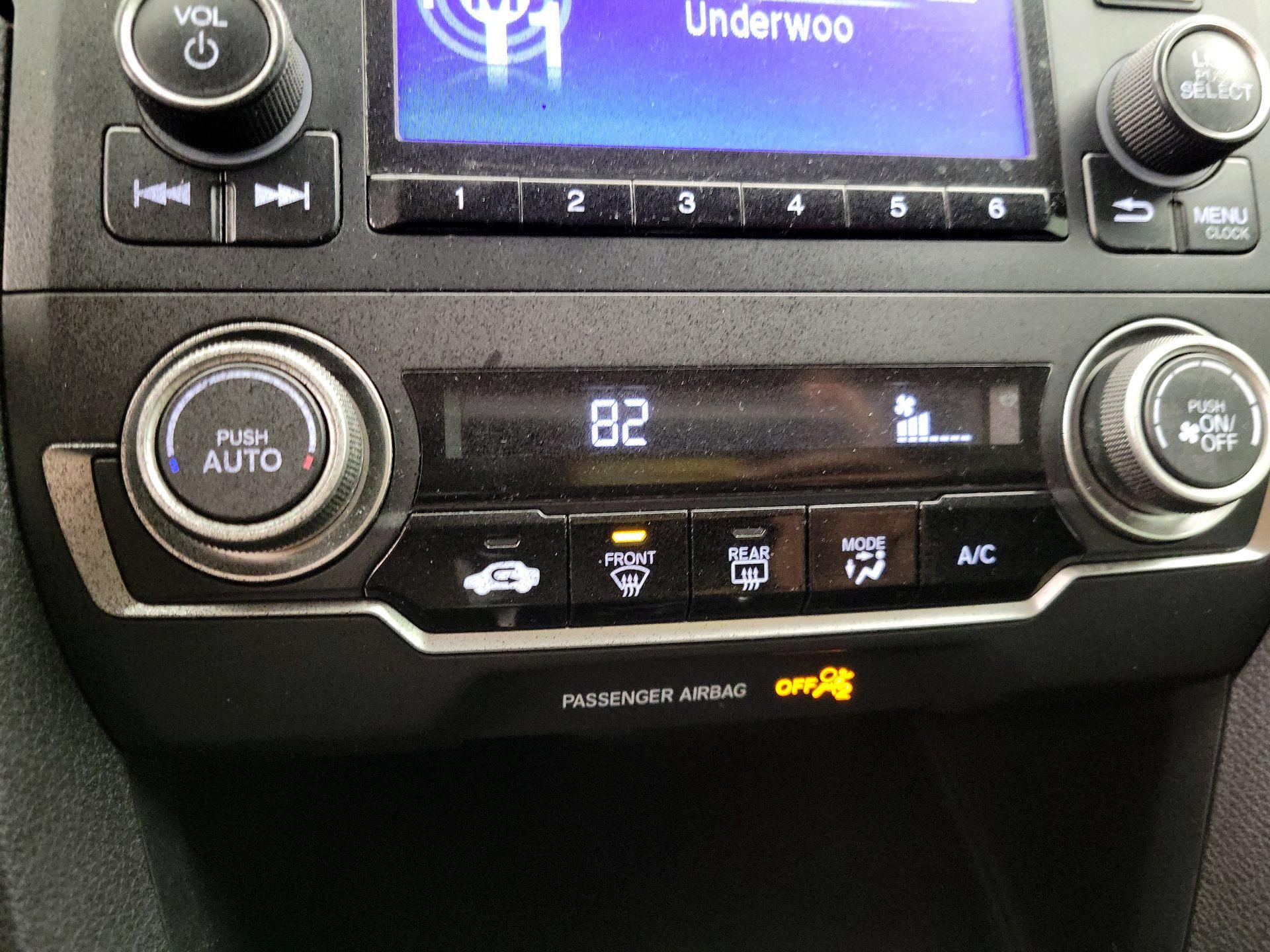 Thumbnail: 2016 Honda Civic - 16