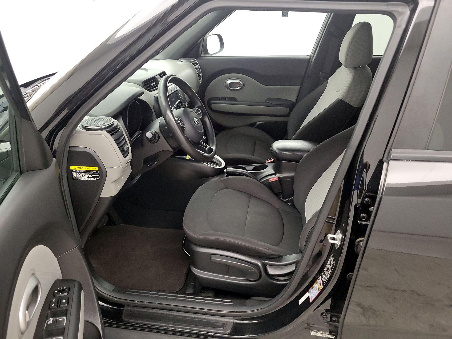 Thumbnail: 2018 Kia Soul - 11