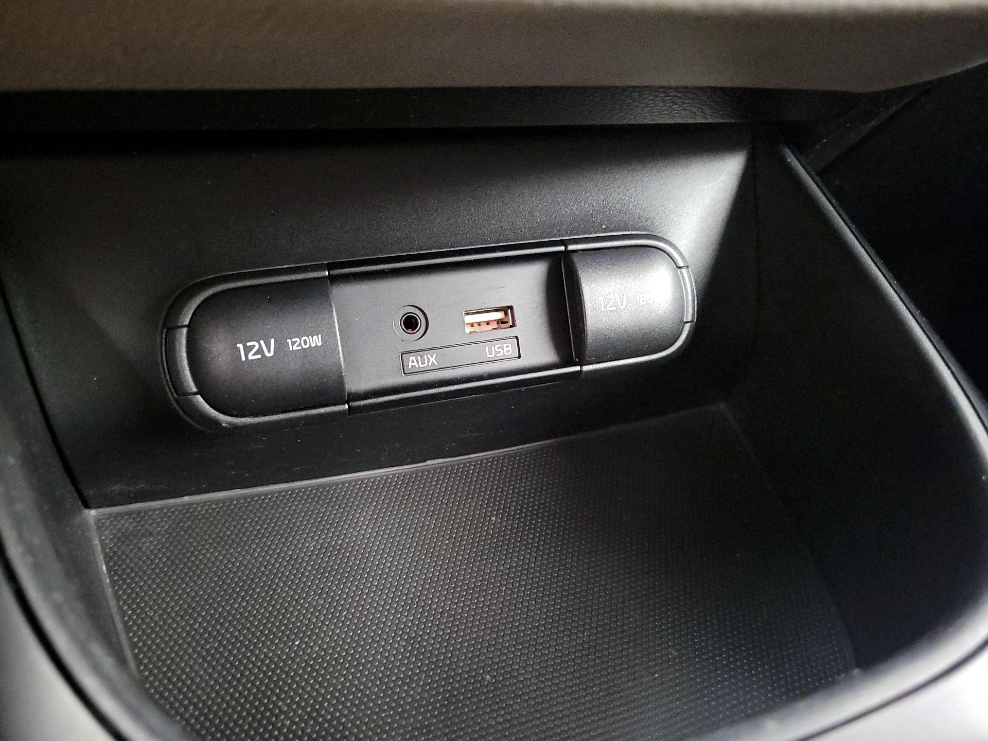 Thumbnail: 2018 Kia Soul - 17