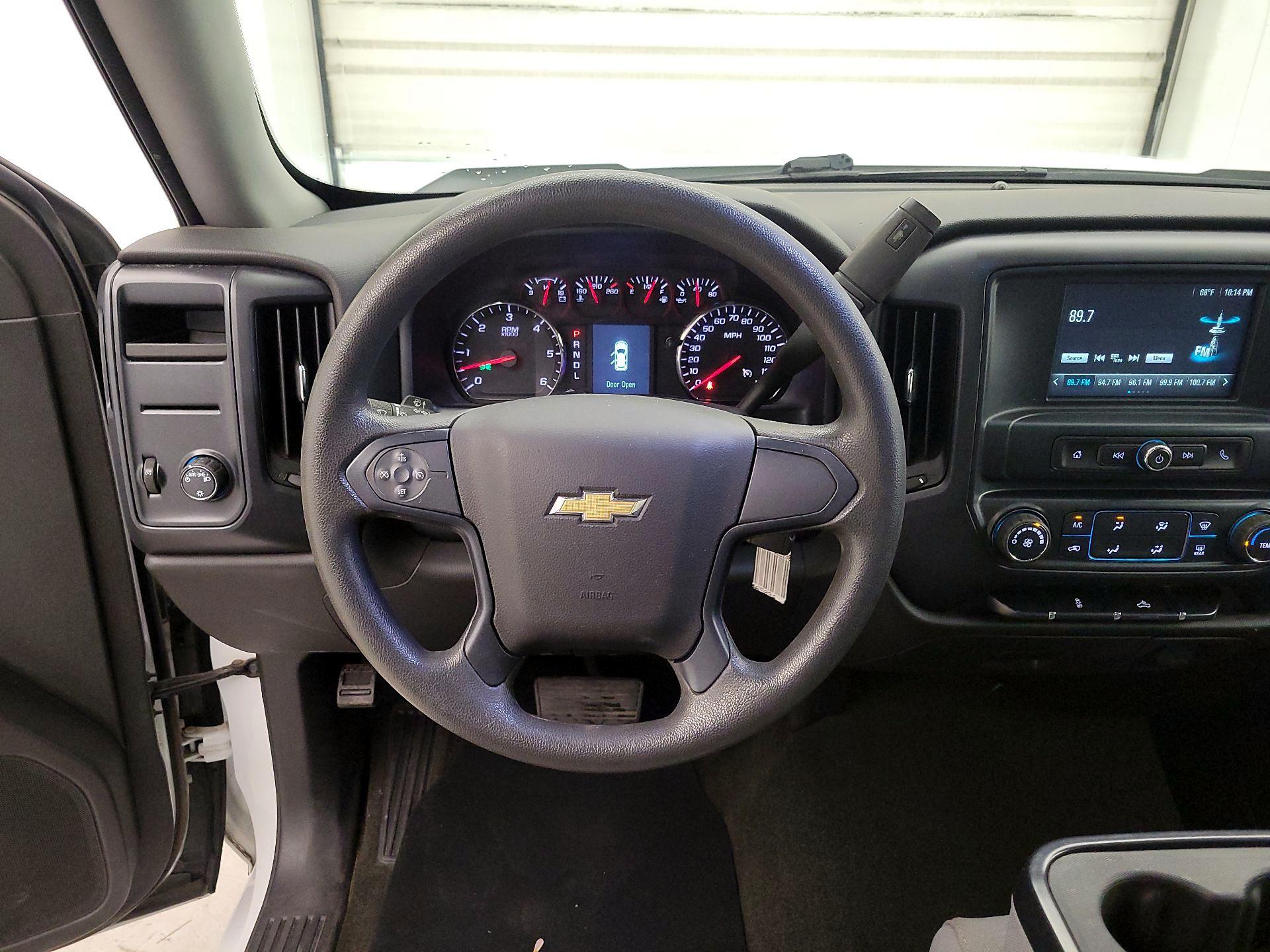 Thumbnail: 2018 Chevrolet Silverado 1500 - 10