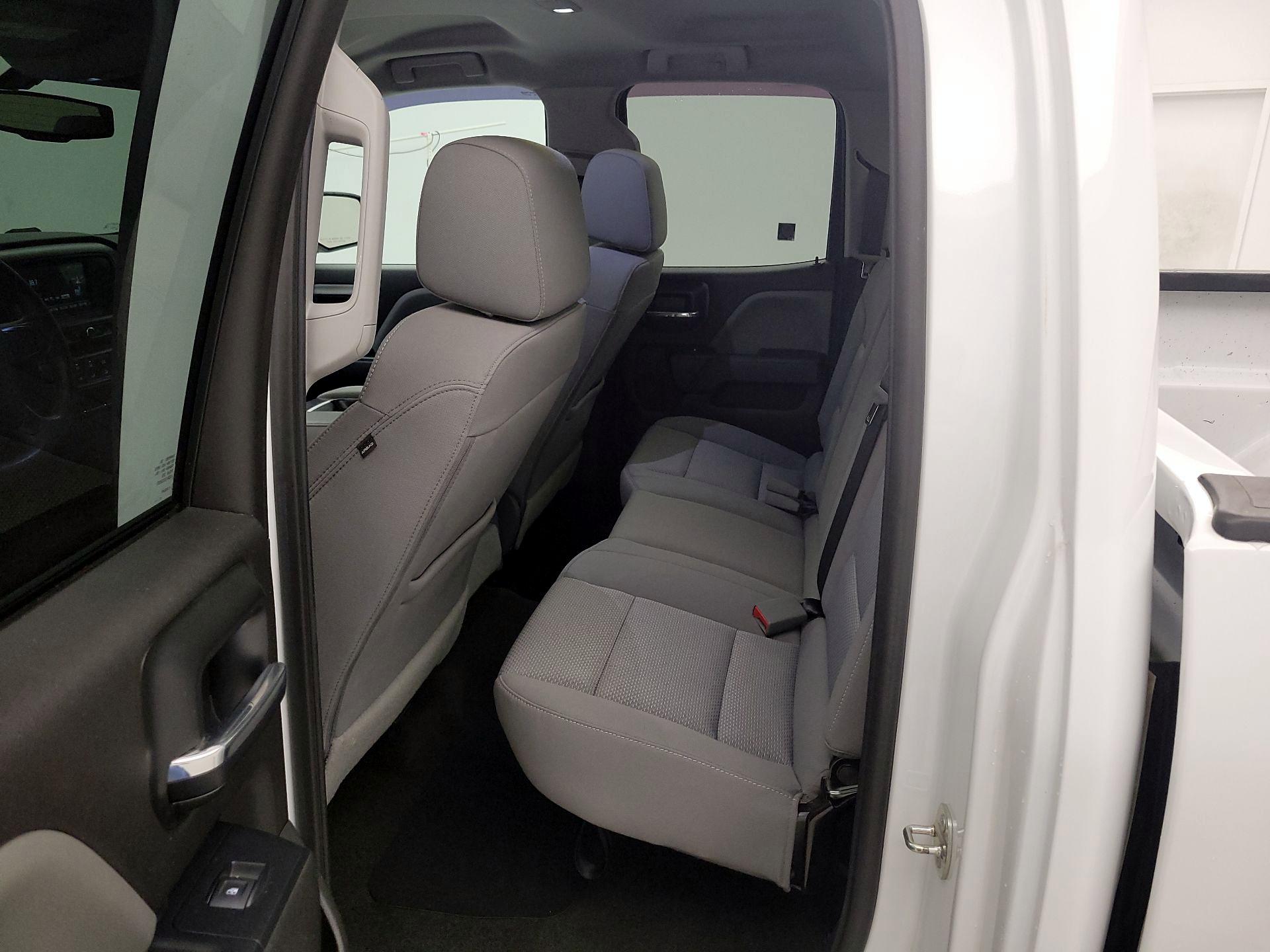 Thumbnail: 2018 Chevrolet Silverado 1500 - 19