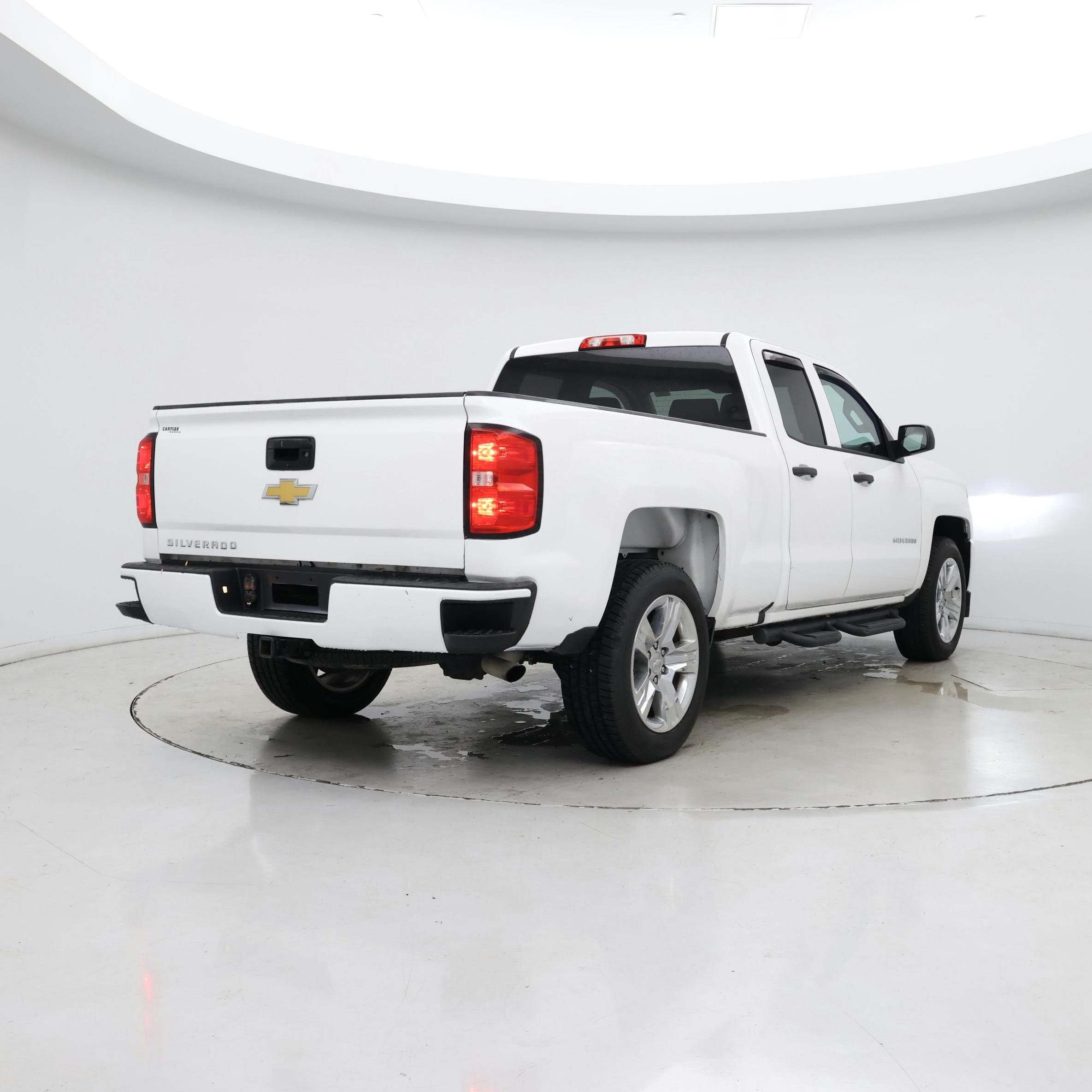 Thumbnail: 2018 Chevrolet Silverado 1500 - 8