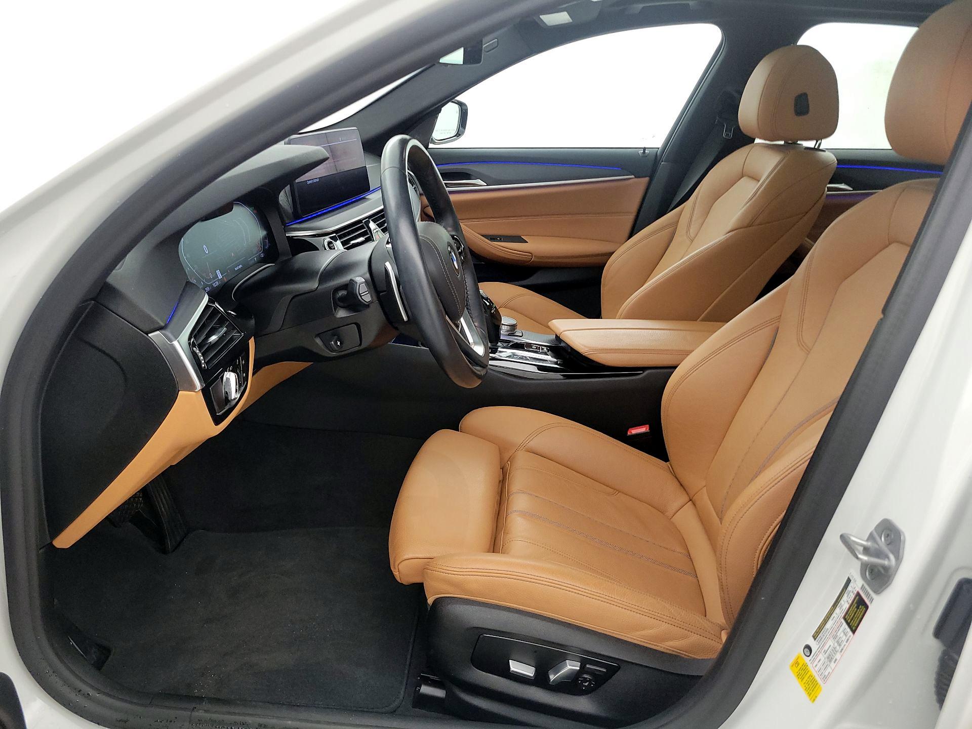 Thumbnail: 2021 BMW 5 Series - 11