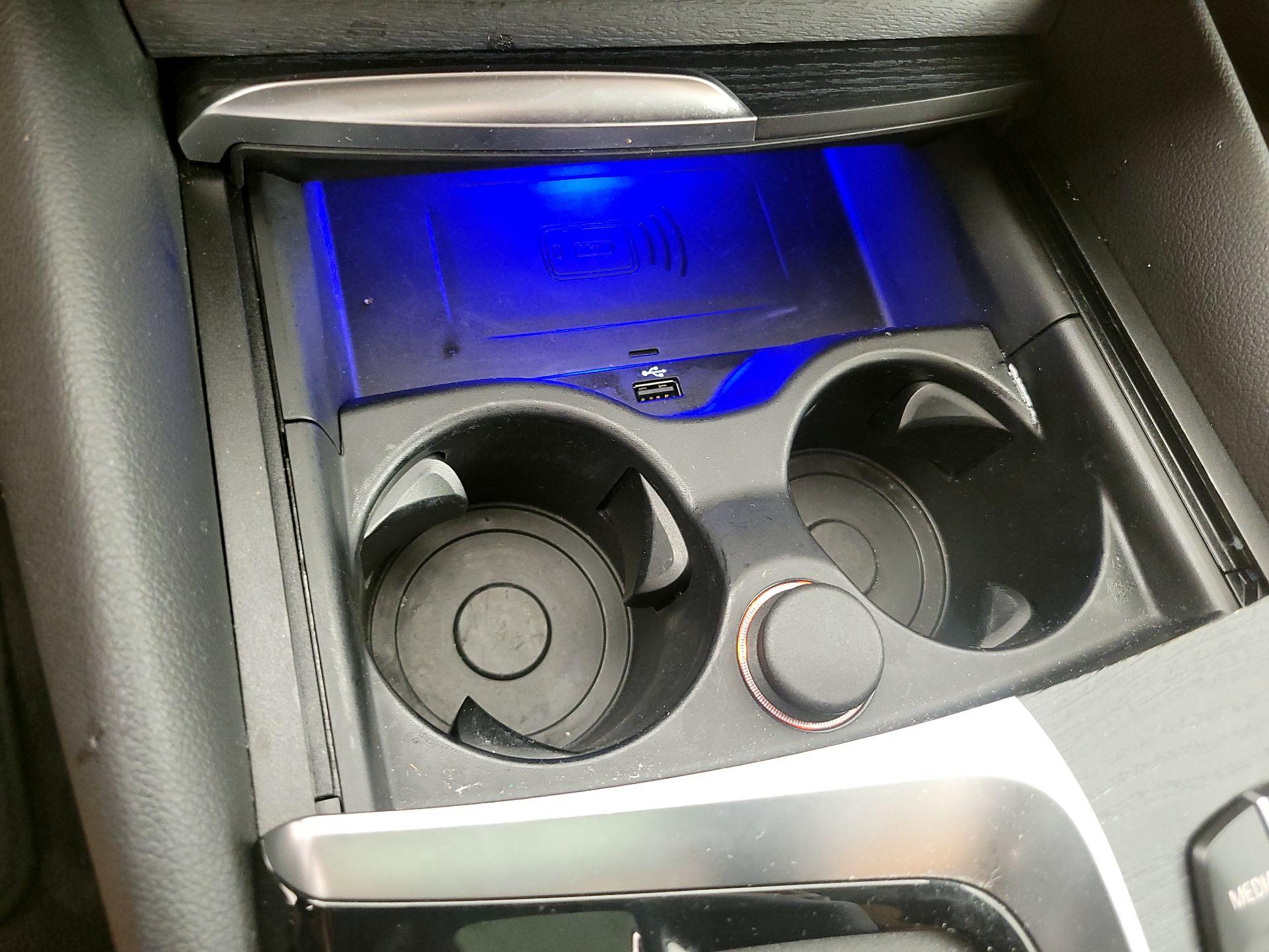 Thumbnail: 2021 BMW 5 Series - 19