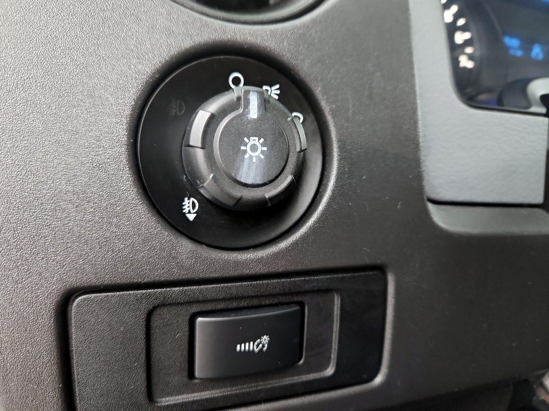 Thumbnail: 2014 Ford F-150 - 11