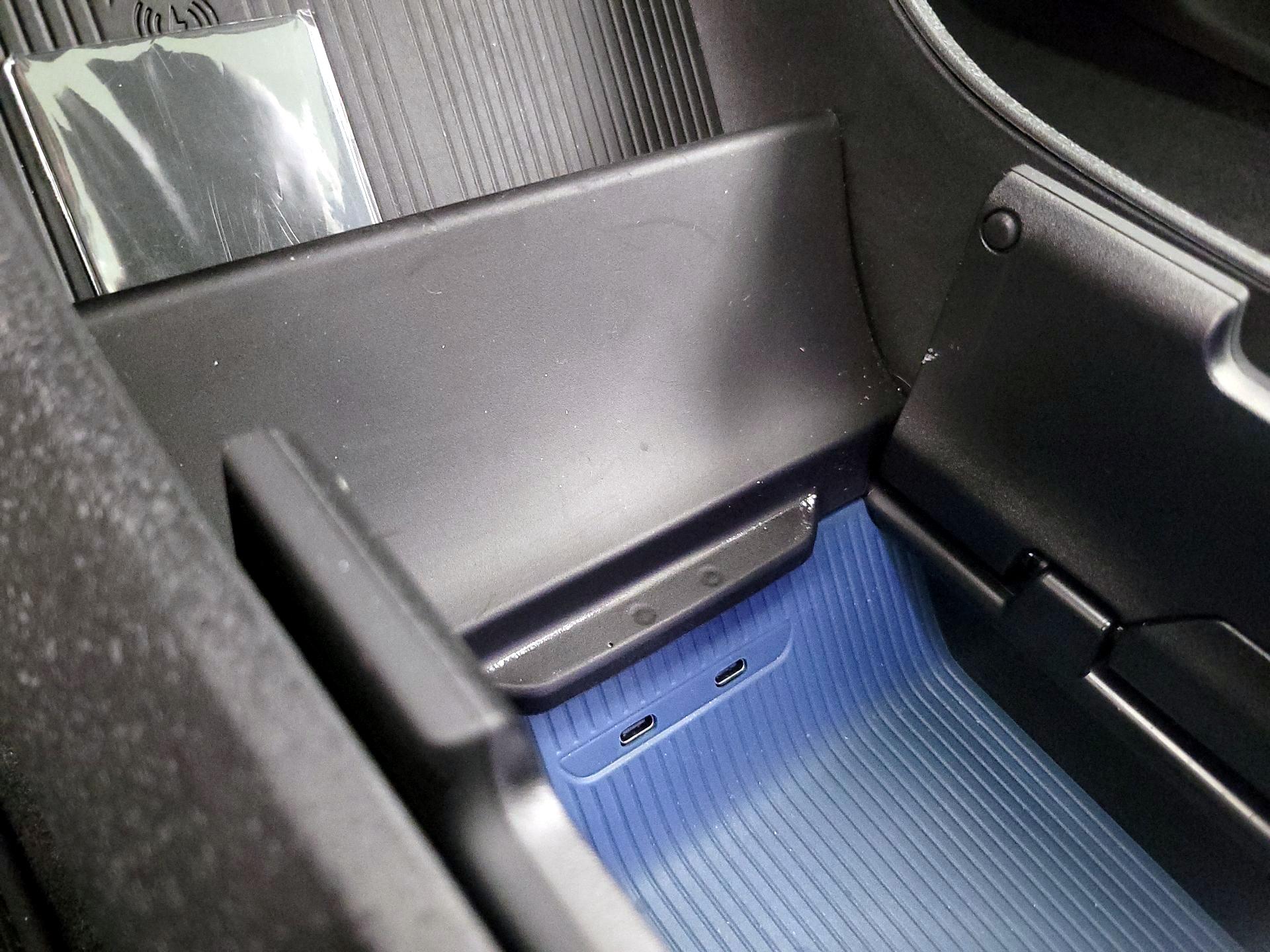 Thumbnail: 2025 Volvo EX30 - 18