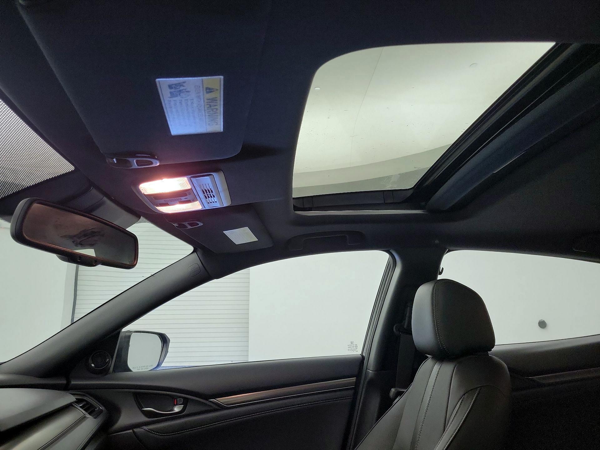 Thumbnail: 2017 Honda Civic - 17