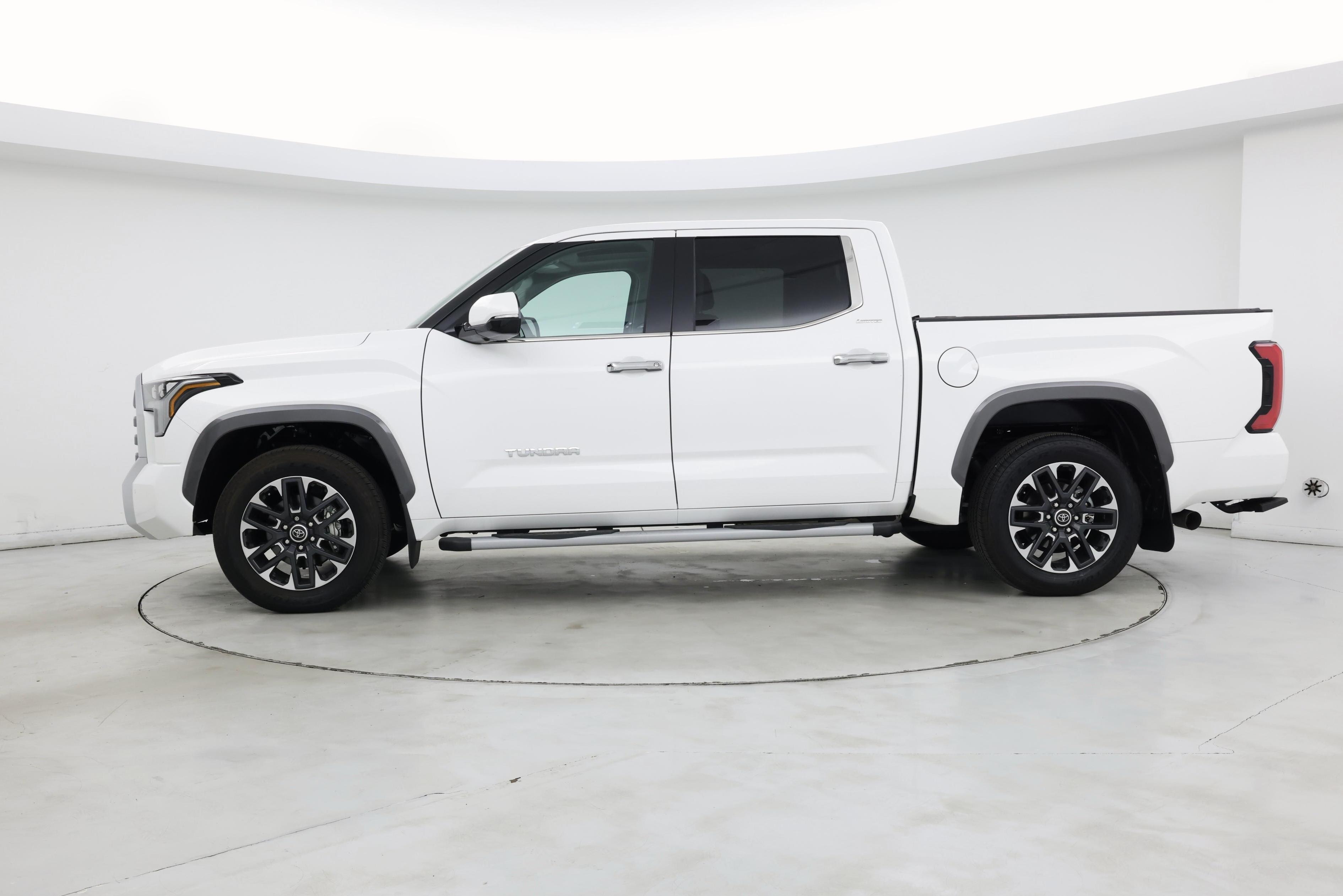 Thumbnail: 2024 Toyota Tundra - 3