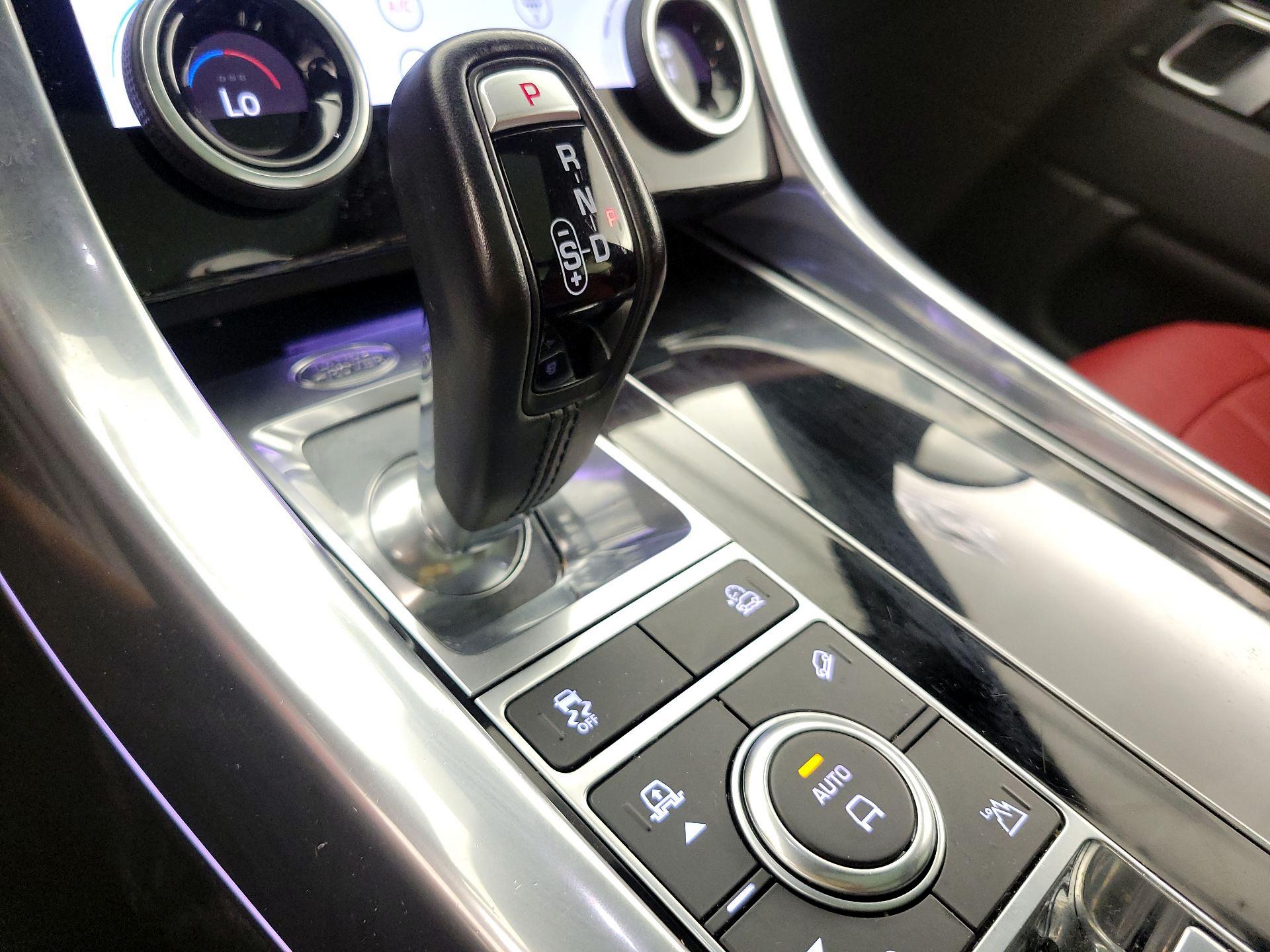 Thumbnail: 2020 Land Rover Range Rover Sport - 18