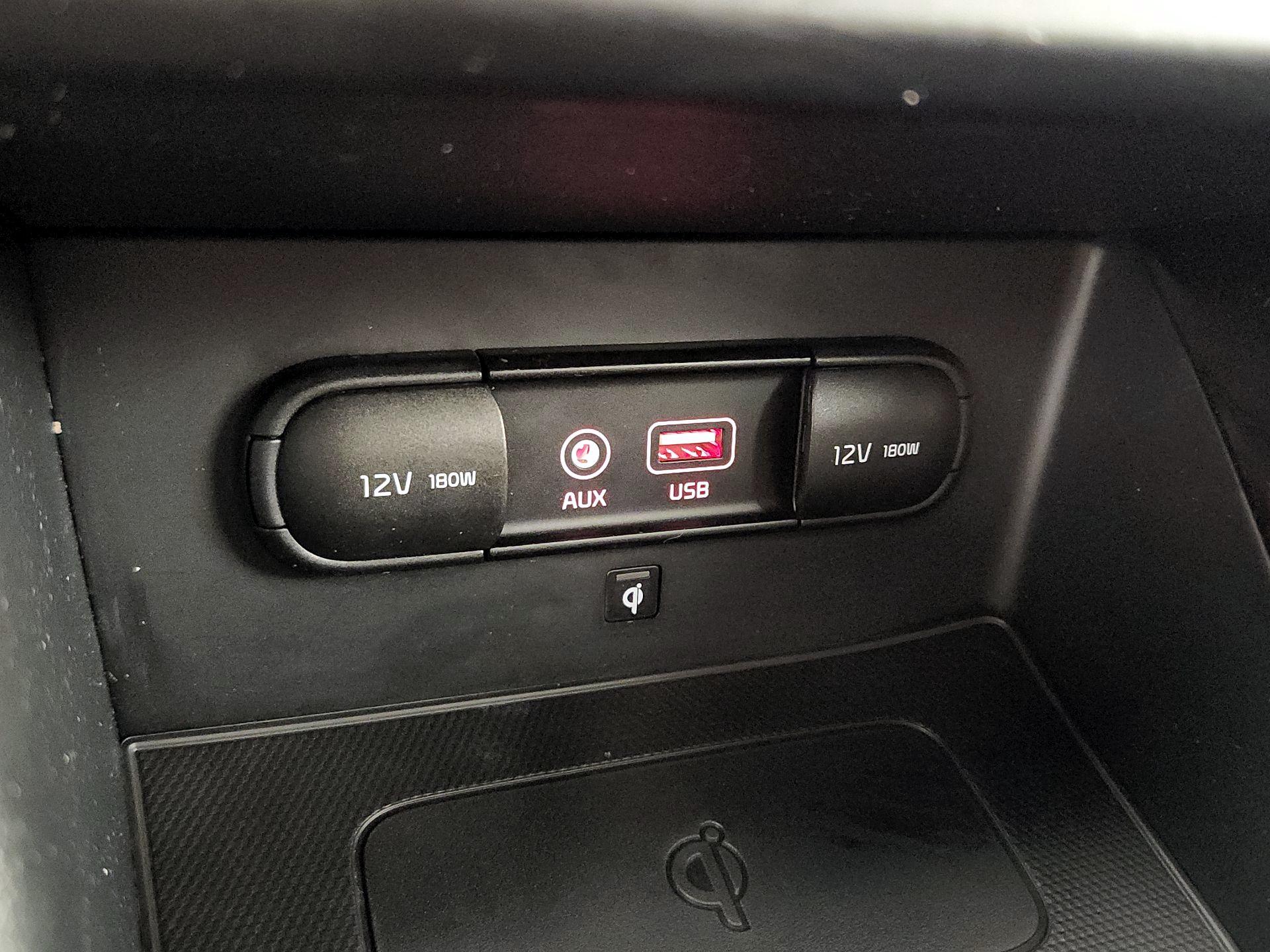 Thumbnail: 2019 Kia Niro - 17