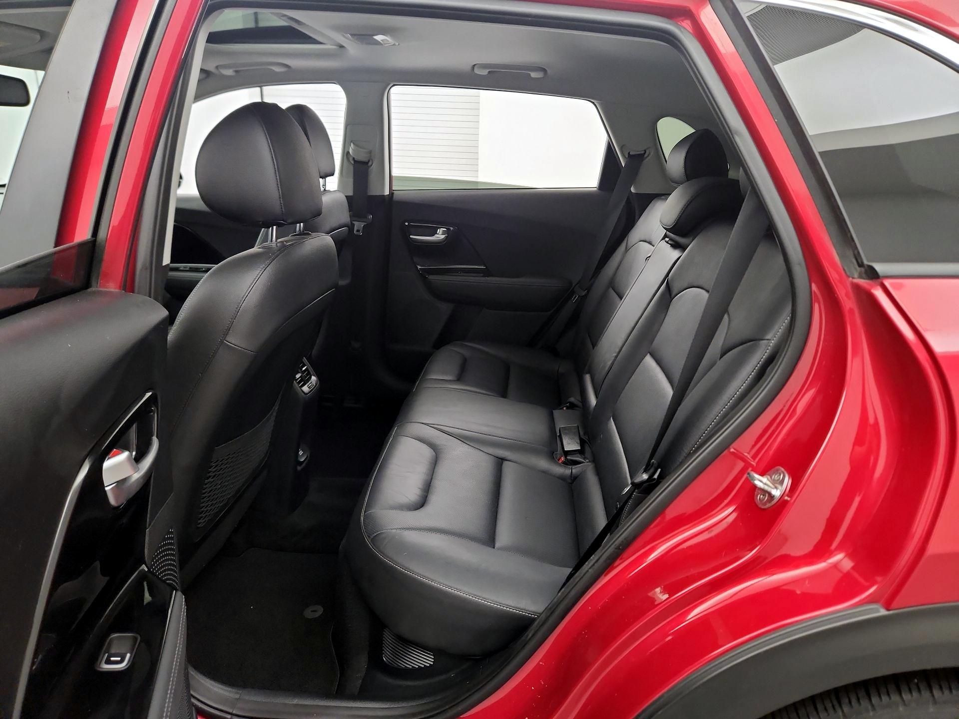 Thumbnail: 2019 Kia Niro - 19