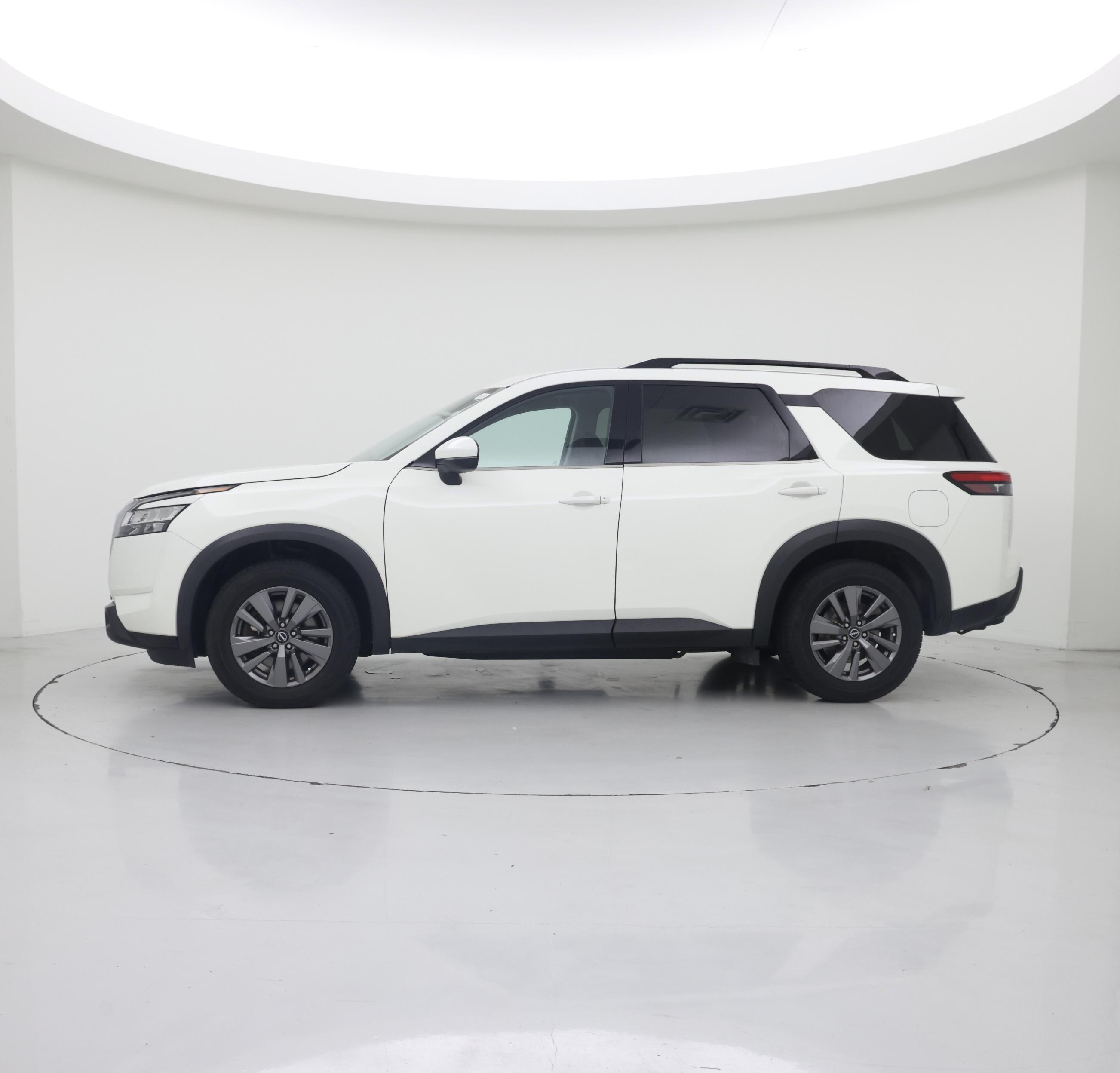 Thumbnail: 2022 Nissan Pathfinder - 3