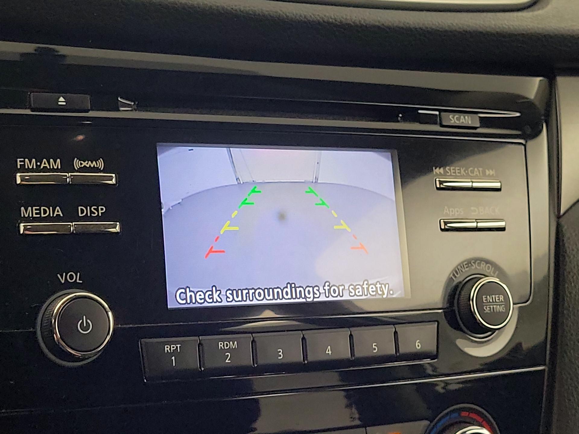 Thumbnail: 2016 Nissan Rogue - 12