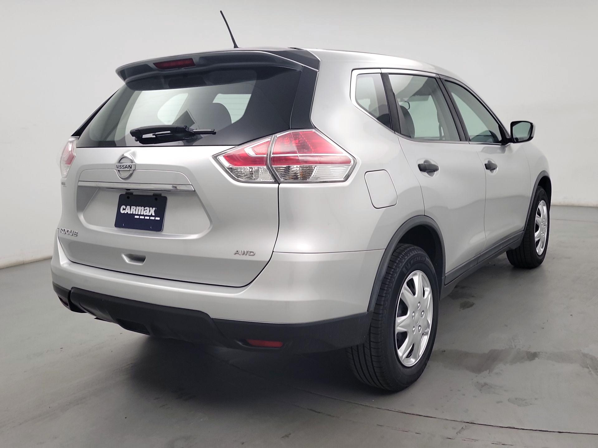 Thumbnail: 2016 Nissan Rogue - 5