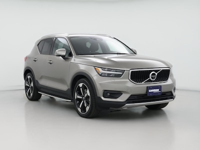 2022 Volvo XC40 T5 Momentum