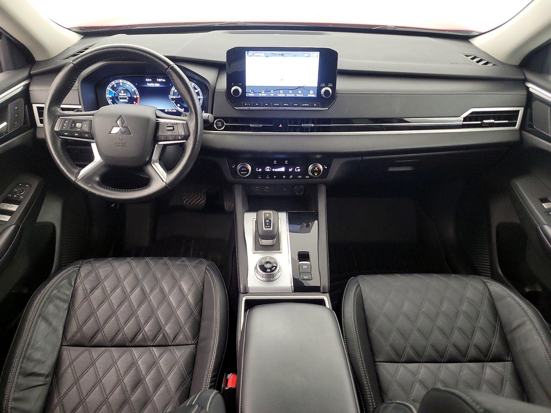 Thumbnail: 2022 Mitsubishi Outlander - 9