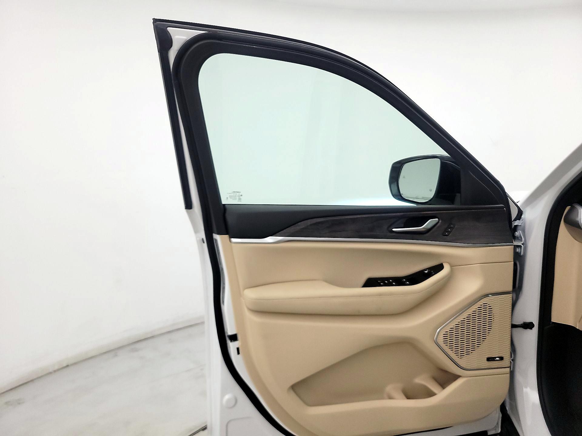 Thumbnail: 2025 Jeep Grand Cherokee - 12