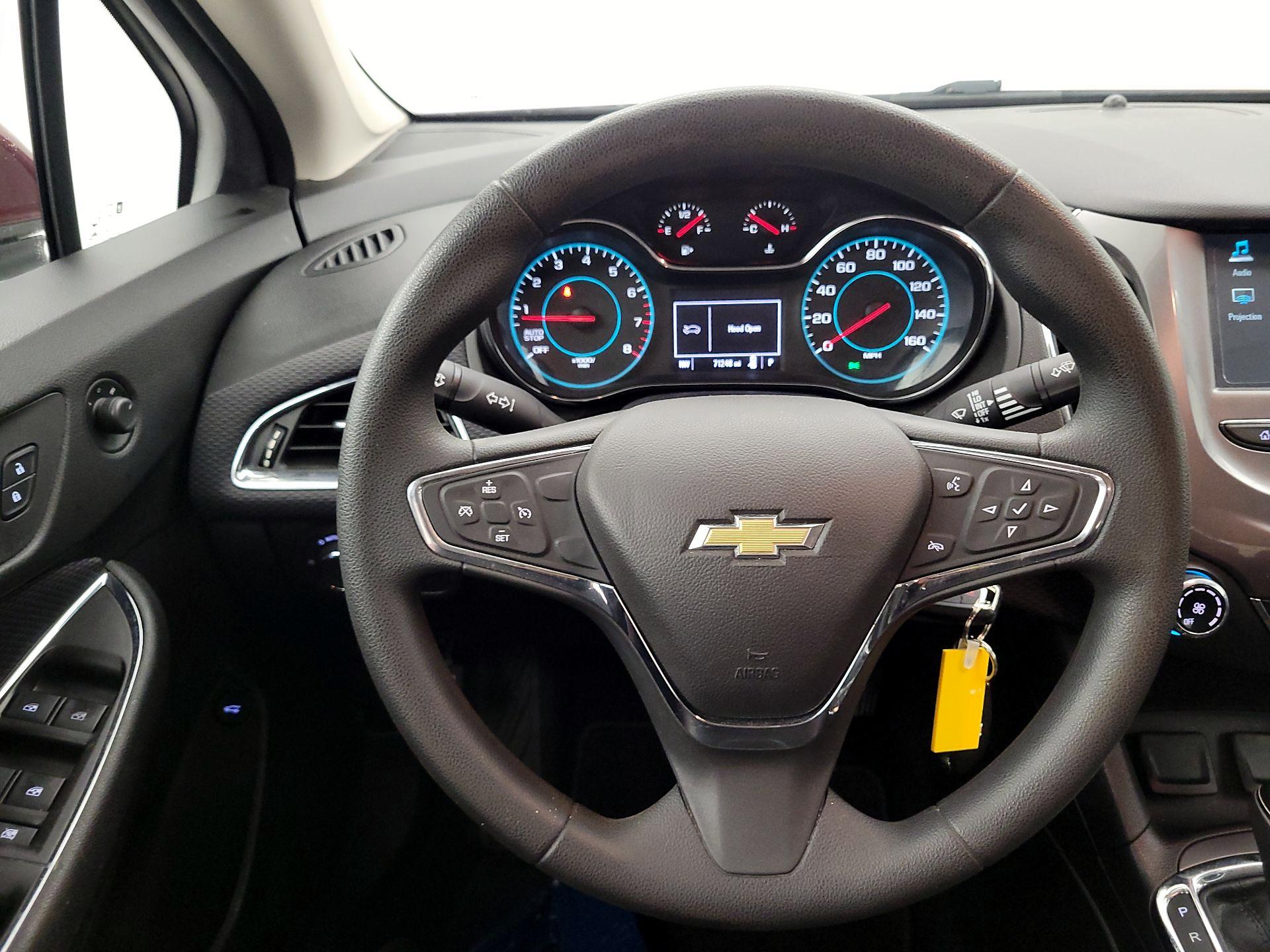 Thumbnail: 2017 Chevrolet Cruze - 10