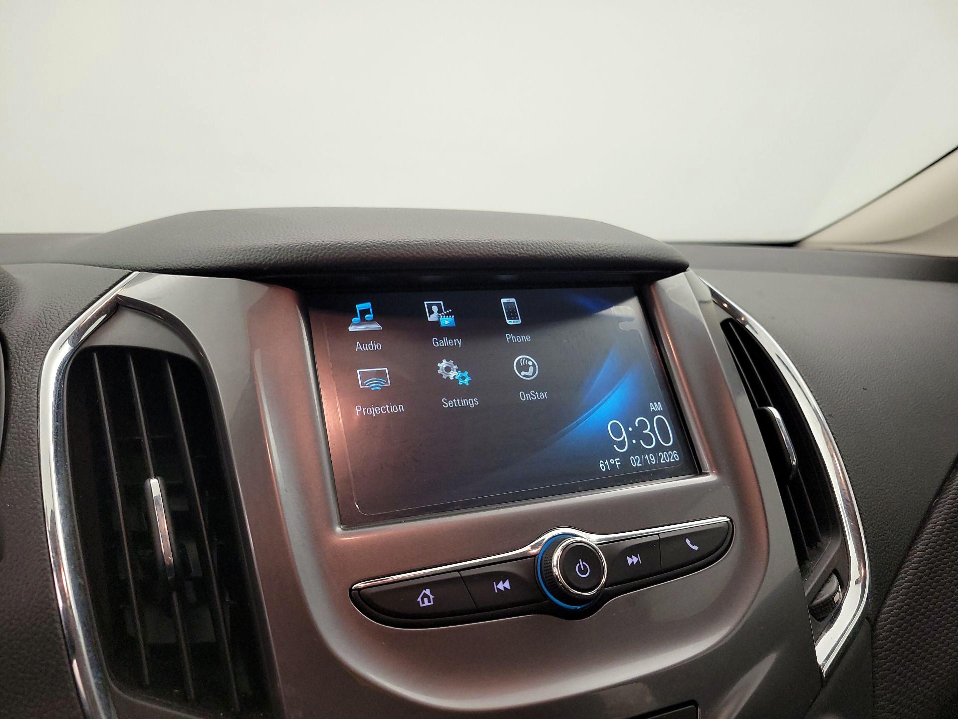 Thumbnail: 2017 Chevrolet Cruze - 15