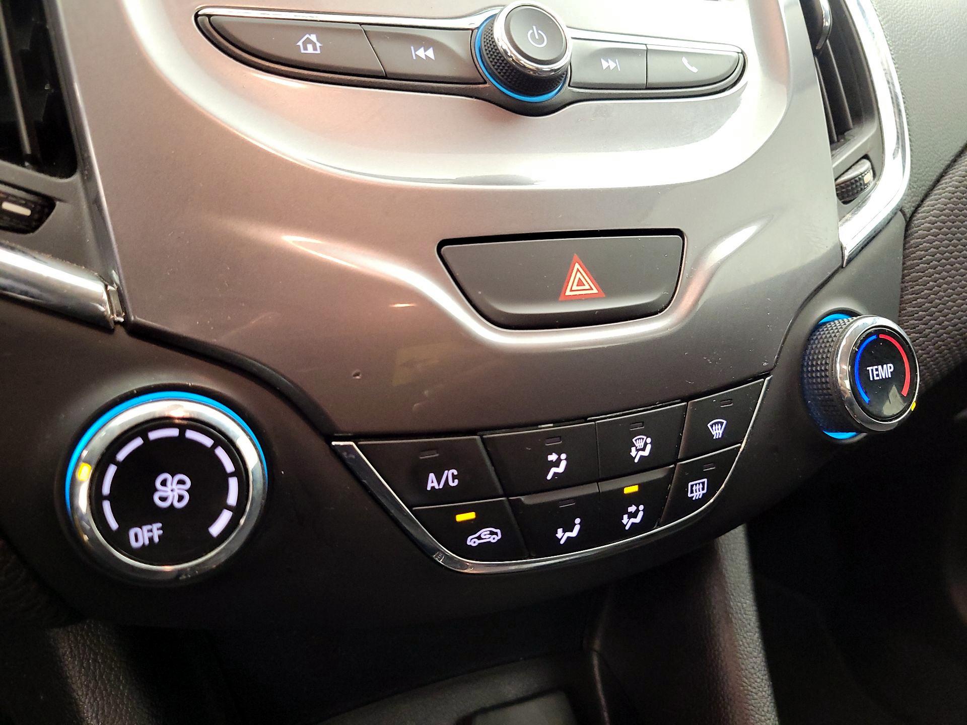 Thumbnail: 2017 Chevrolet Cruze - 16