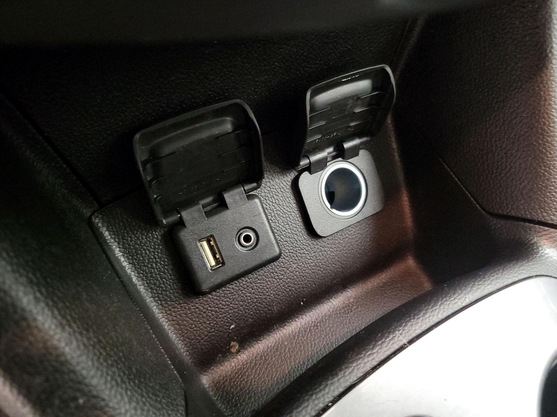 Thumbnail: 2017 Chevrolet Cruze - 18