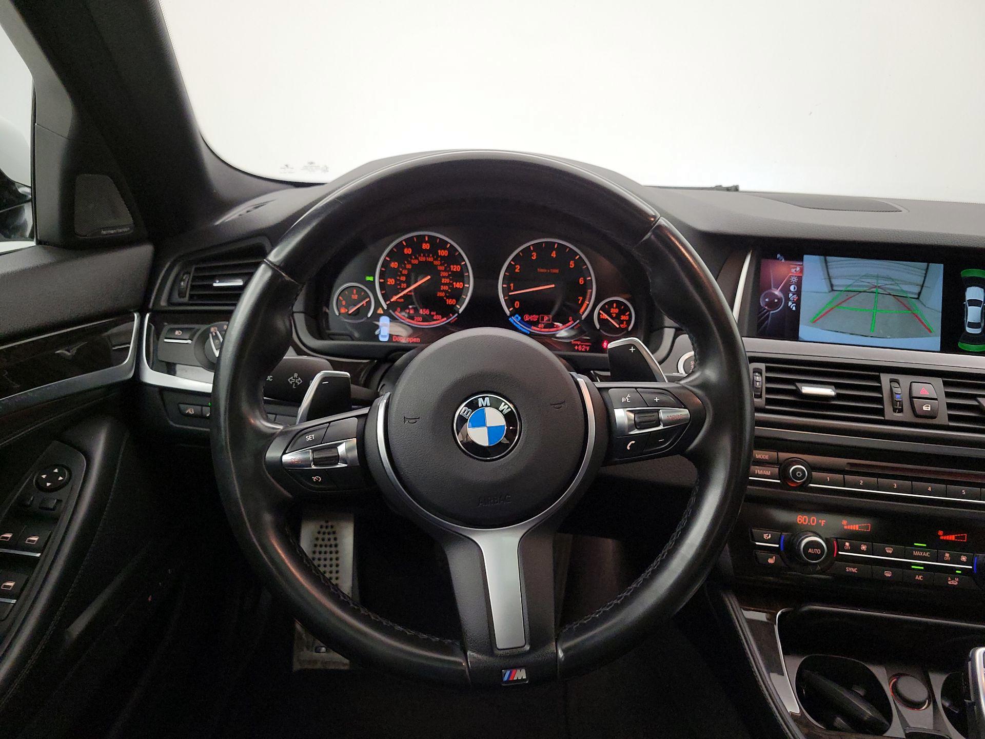 Thumbnail: 2016 BMW 5 Series - 10