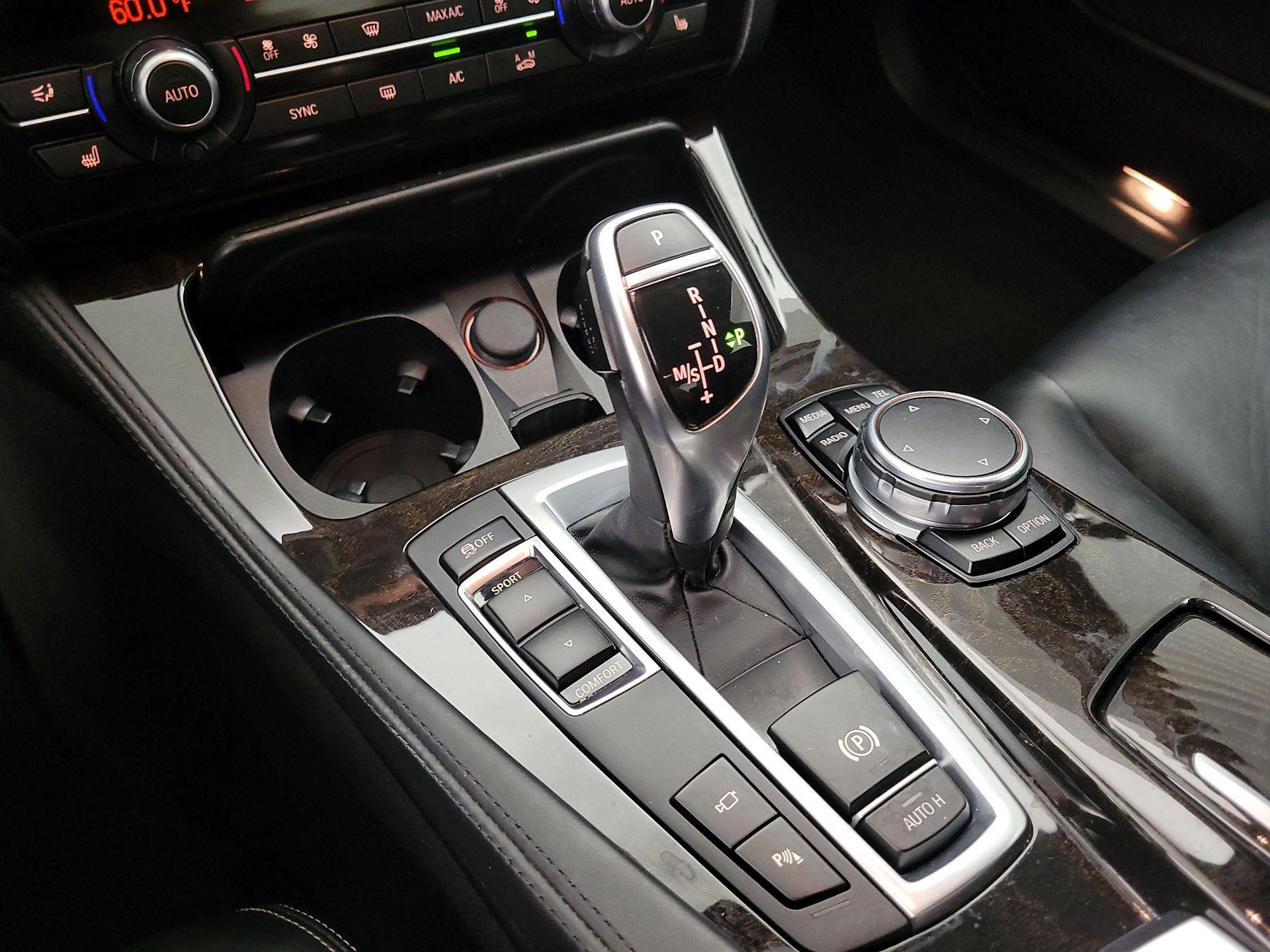 Thumbnail: 2016 BMW 5 Series - 17