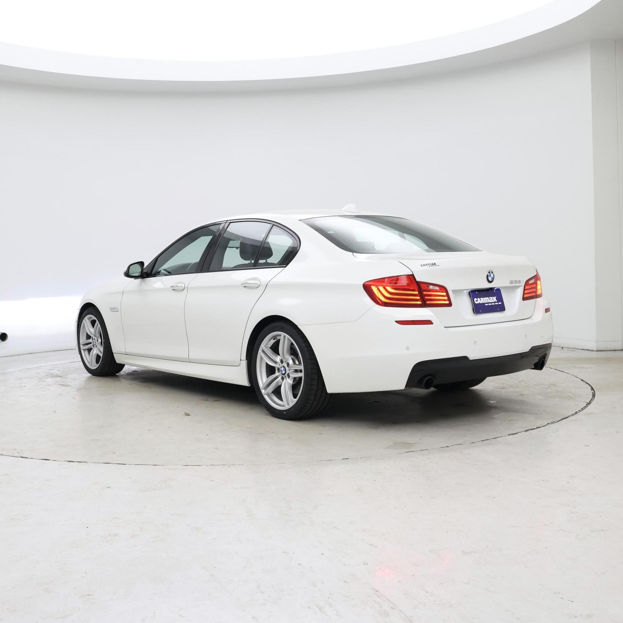 Thumbnail: 2016 BMW 5 Series - 2