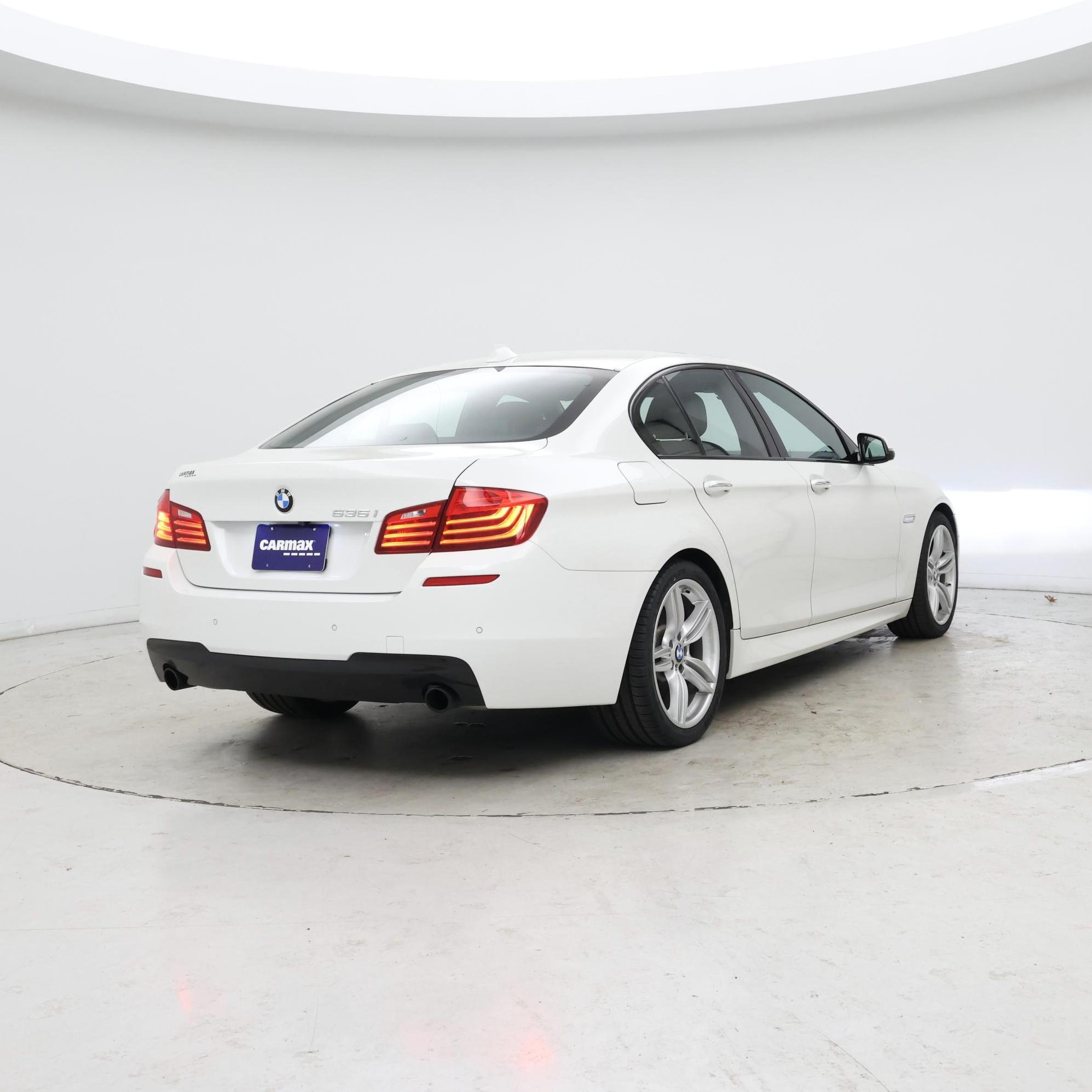 Thumbnail: 2016 BMW 5 Series - 8