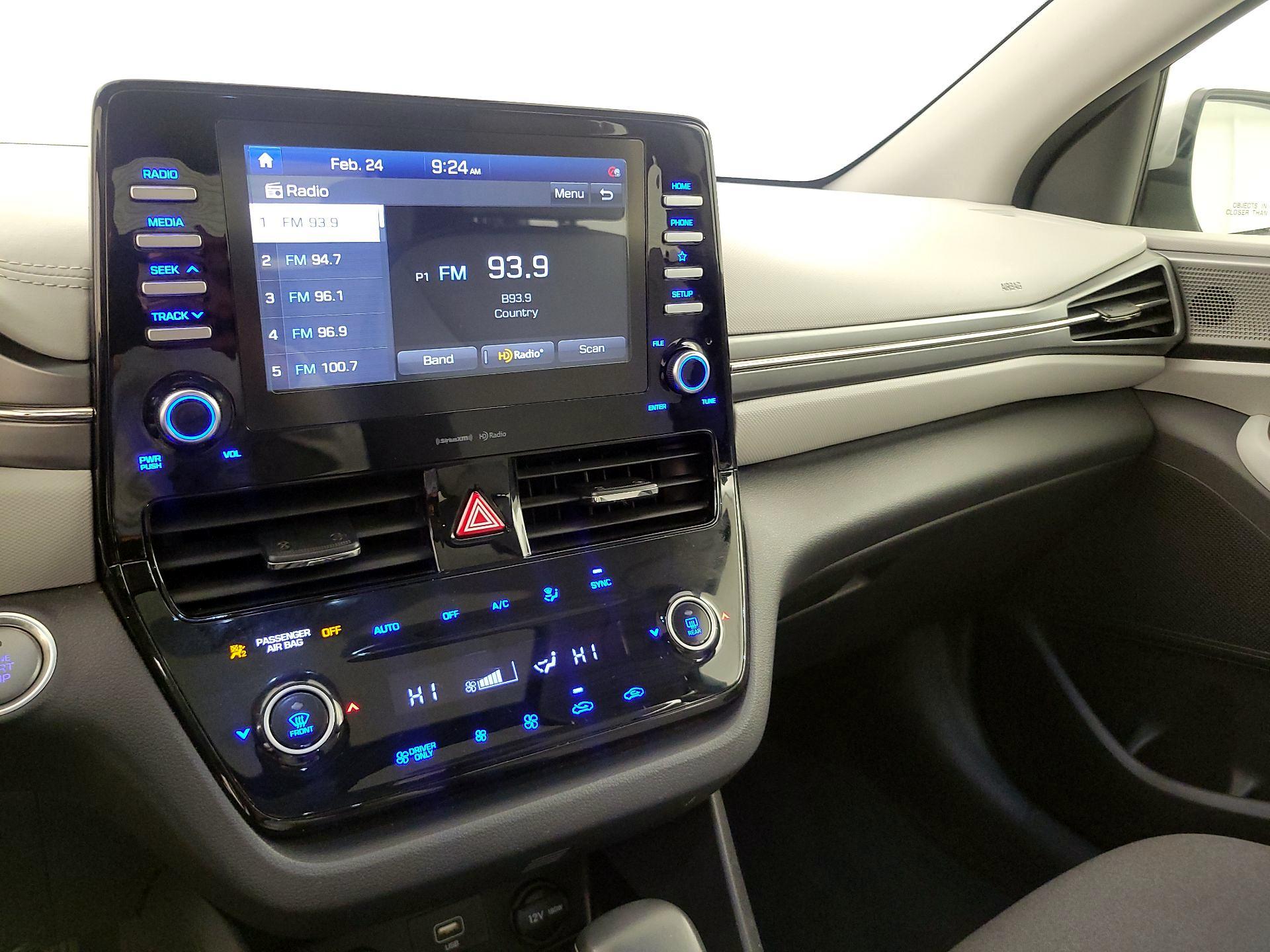 Thumbnail: 2020 Hyundai Ioniq - 15