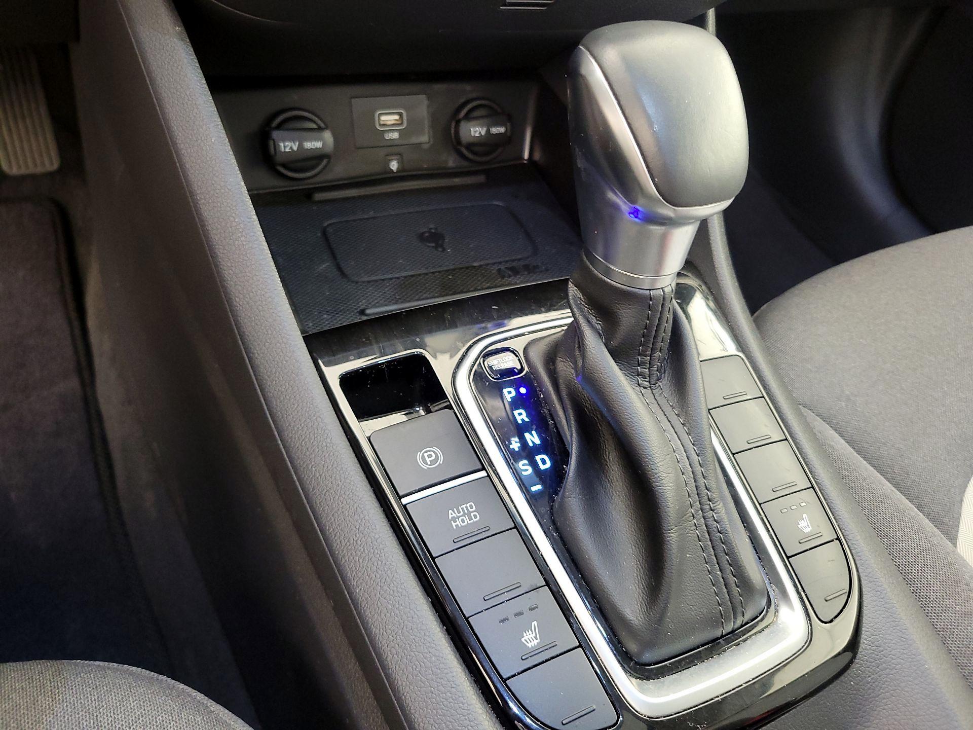 Thumbnail: 2020 Hyundai Ioniq - 17