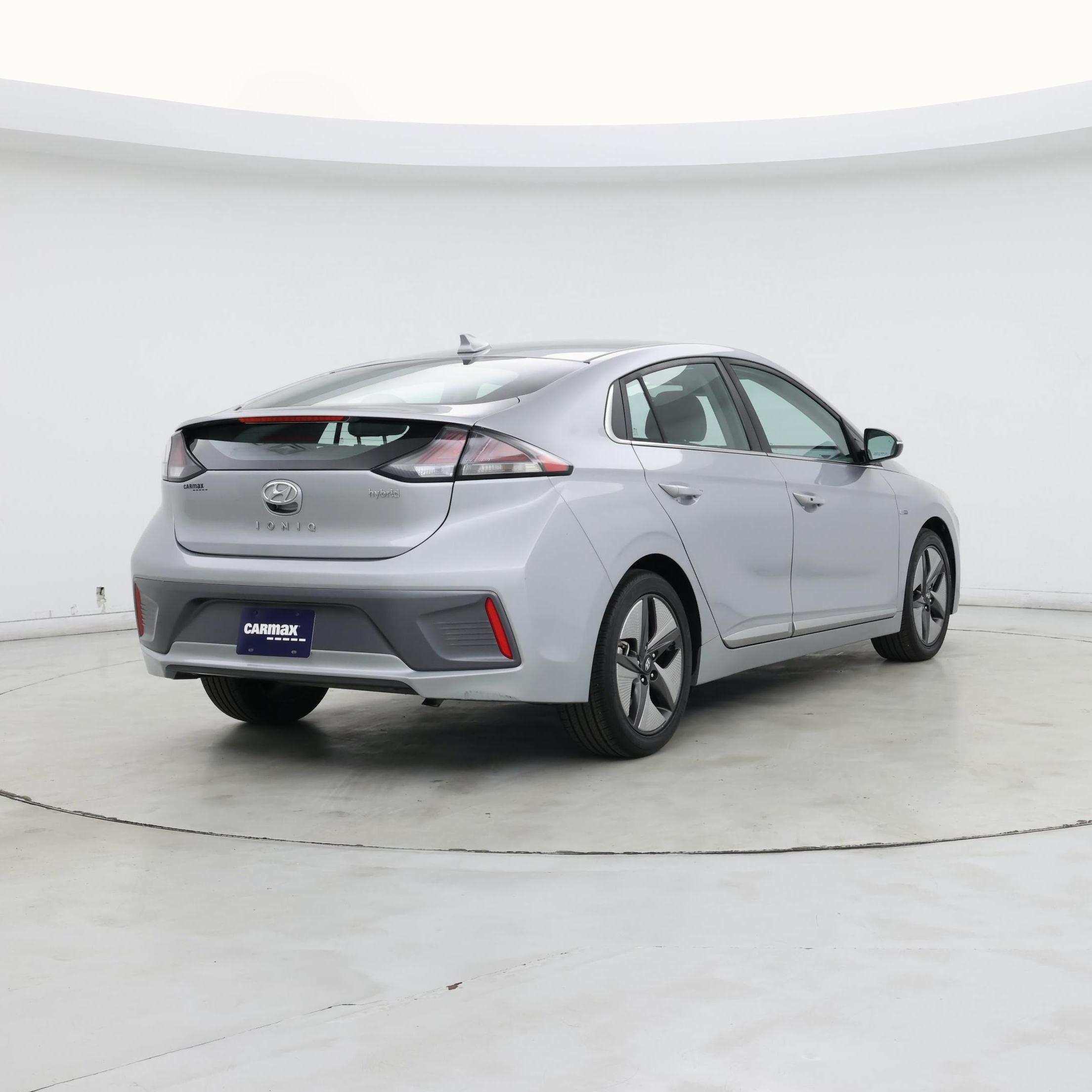 Thumbnail: 2020 Hyundai Ioniq - 8