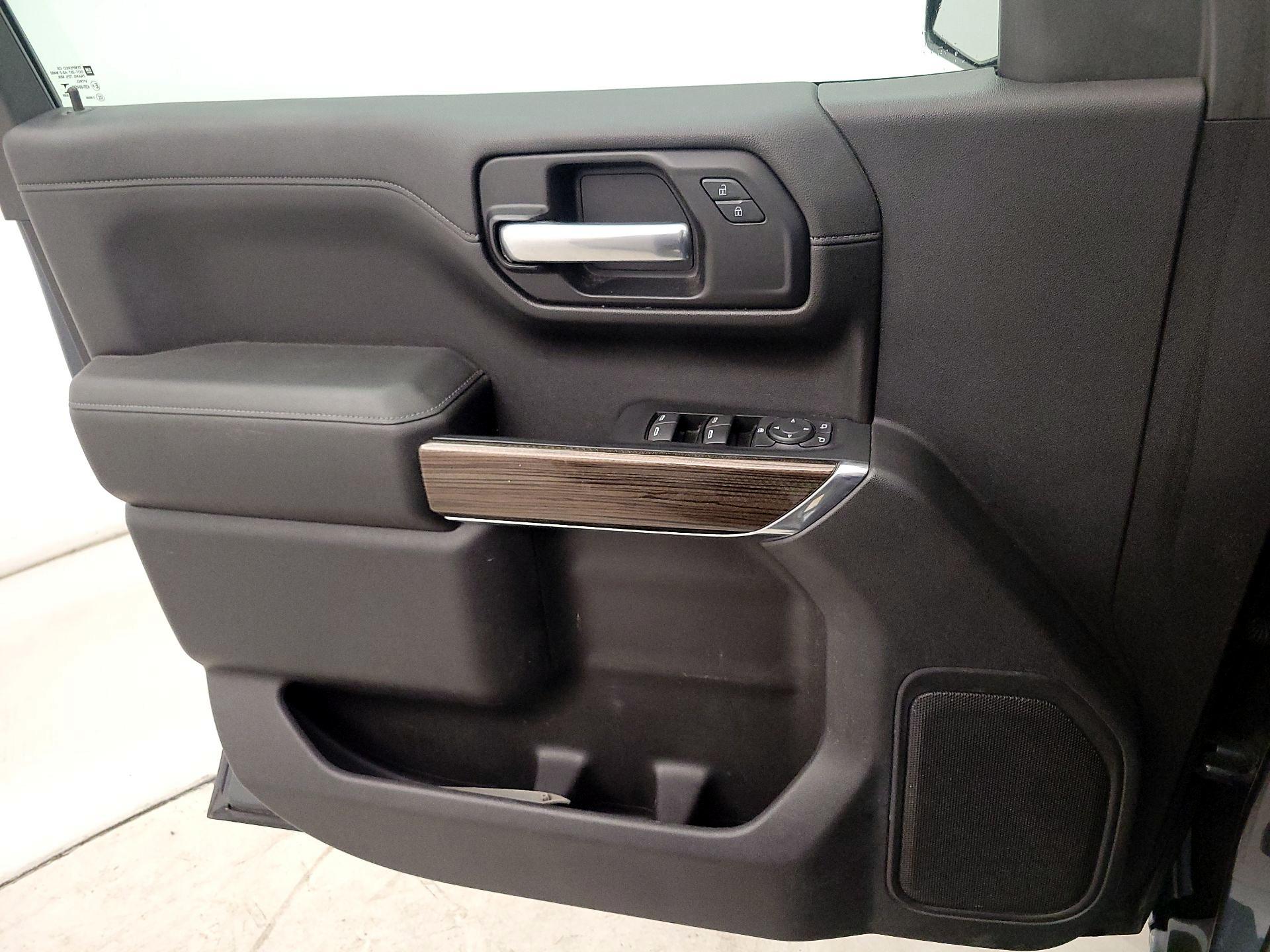 Thumbnail: 2019 Chevrolet Silverado 1500 - 12