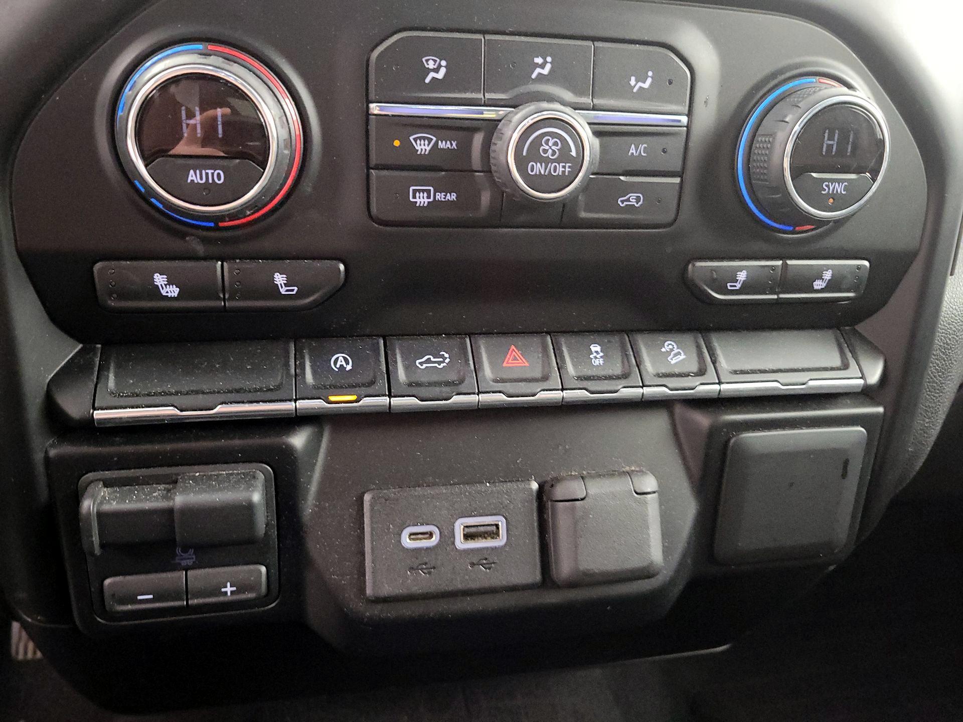 Thumbnail: 2019 Chevrolet Silverado 1500 - 16