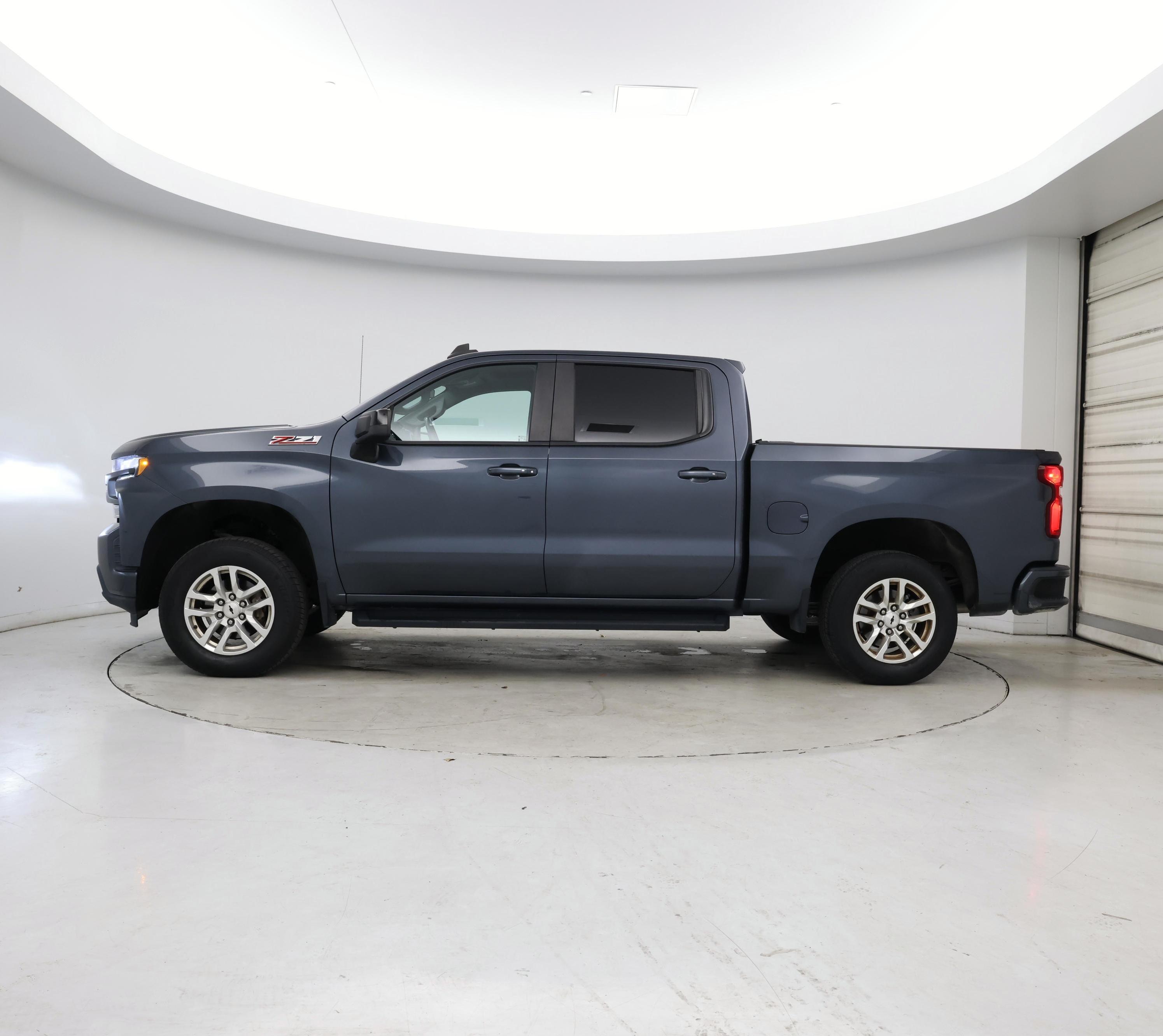 Thumbnail: 2019 Chevrolet Silverado 1500 - 3