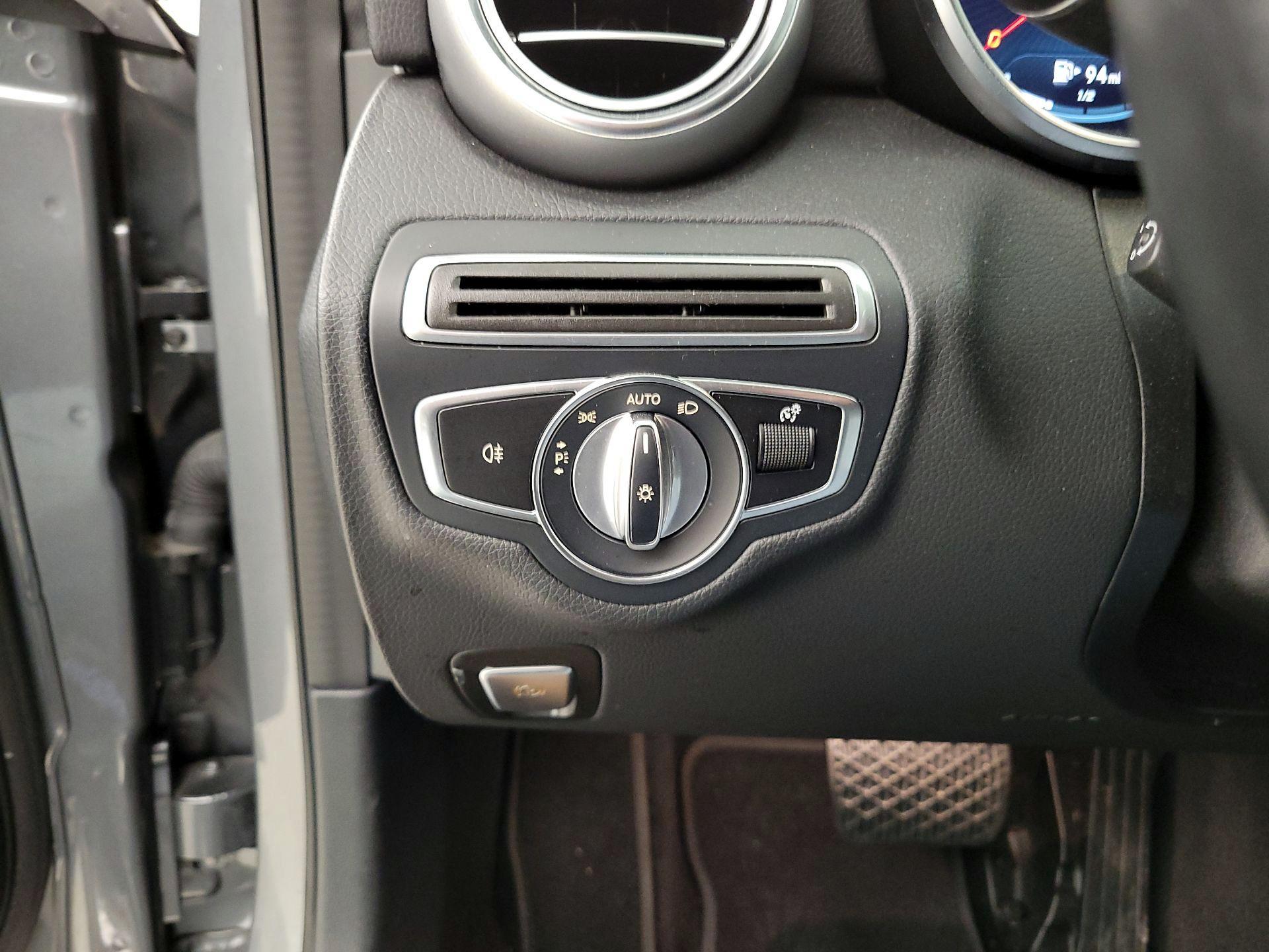 Thumbnail: 2021 Mercedes-Benz C-Class - 13