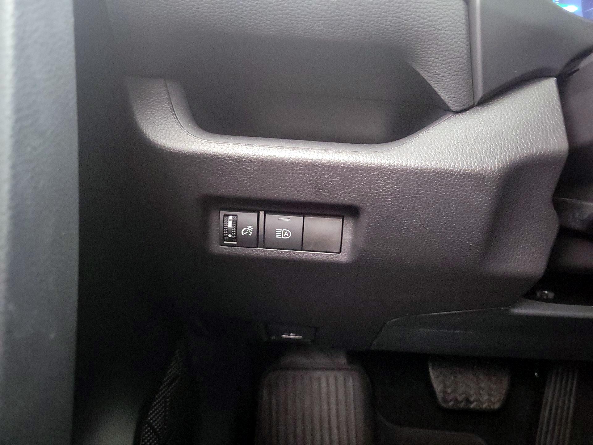 Thumbnail: 2025 Toyota RAV4 - 13