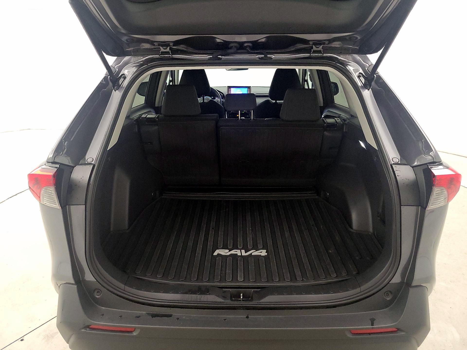 Thumbnail: 2025 Toyota RAV4 - 20