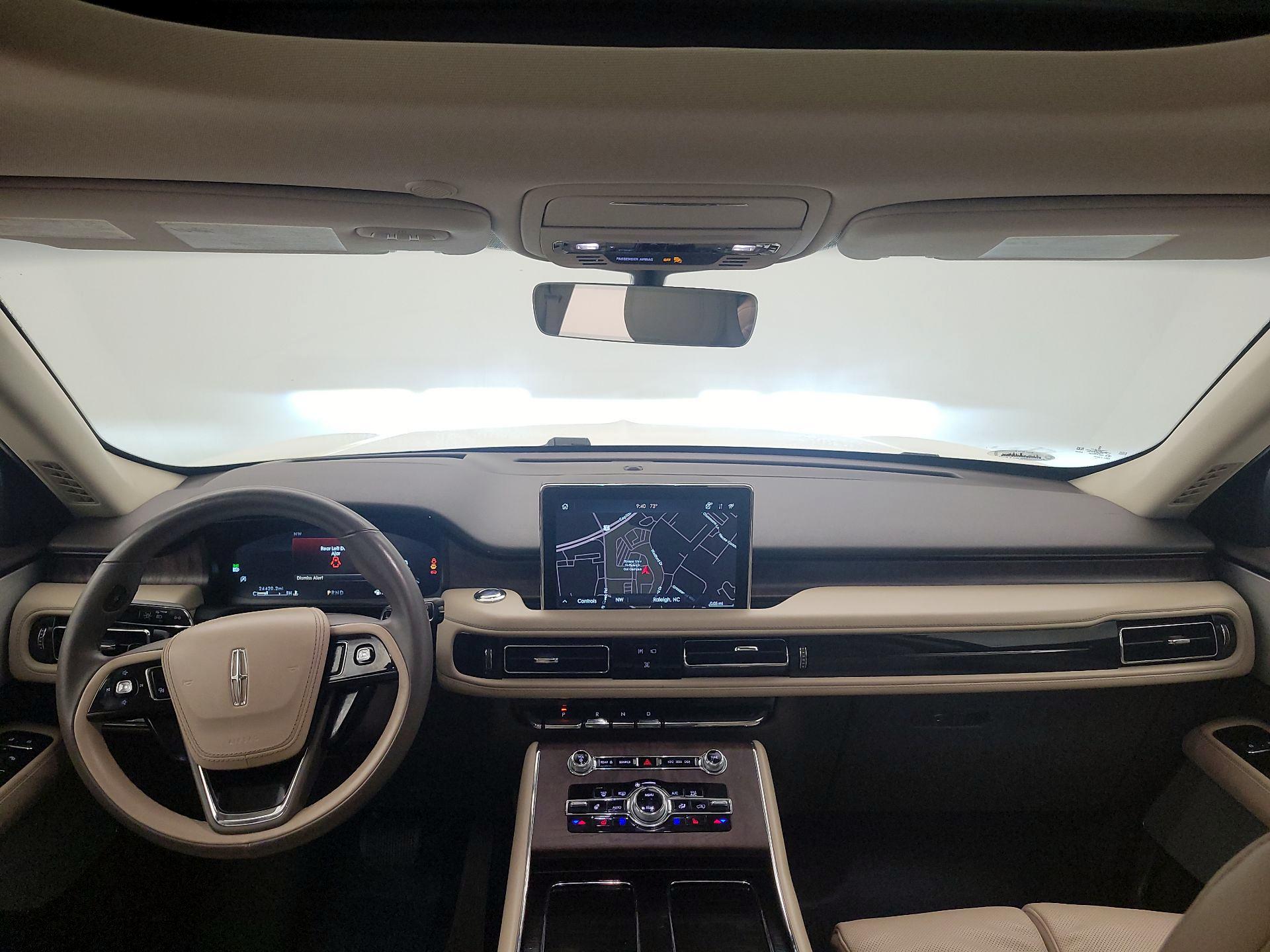 Thumbnail: 2021 Lincoln Aviator - 9